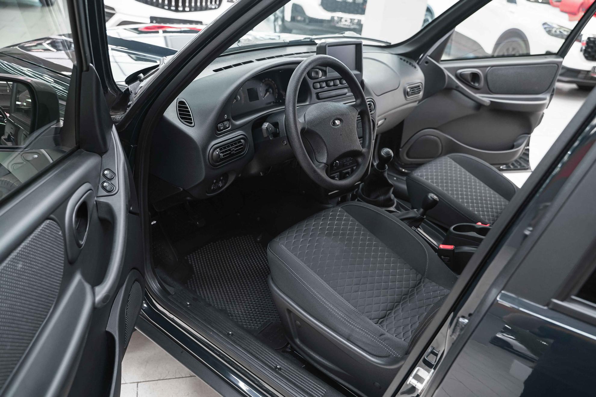 LADA (ВАЗ) Niva Travel 2024, зеленый, ДЦ Орехово