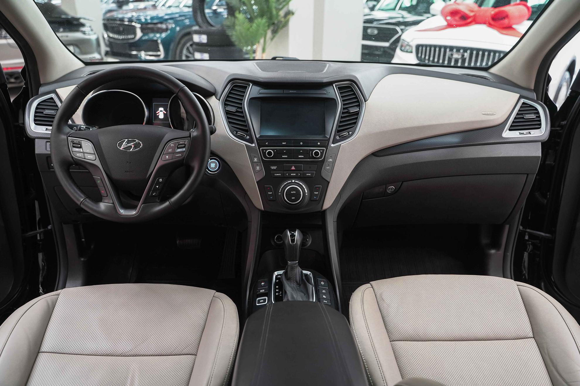 Hyundai Santa Fe 2018, черный, ДЦ Орехово