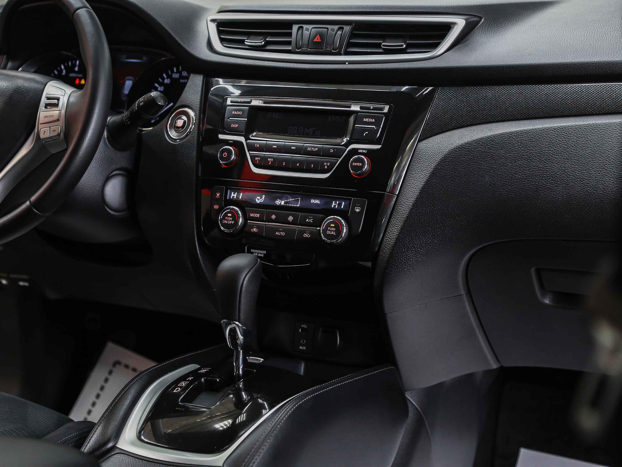 Nissan X-Trail 2016, черный, ДЦ Орехово