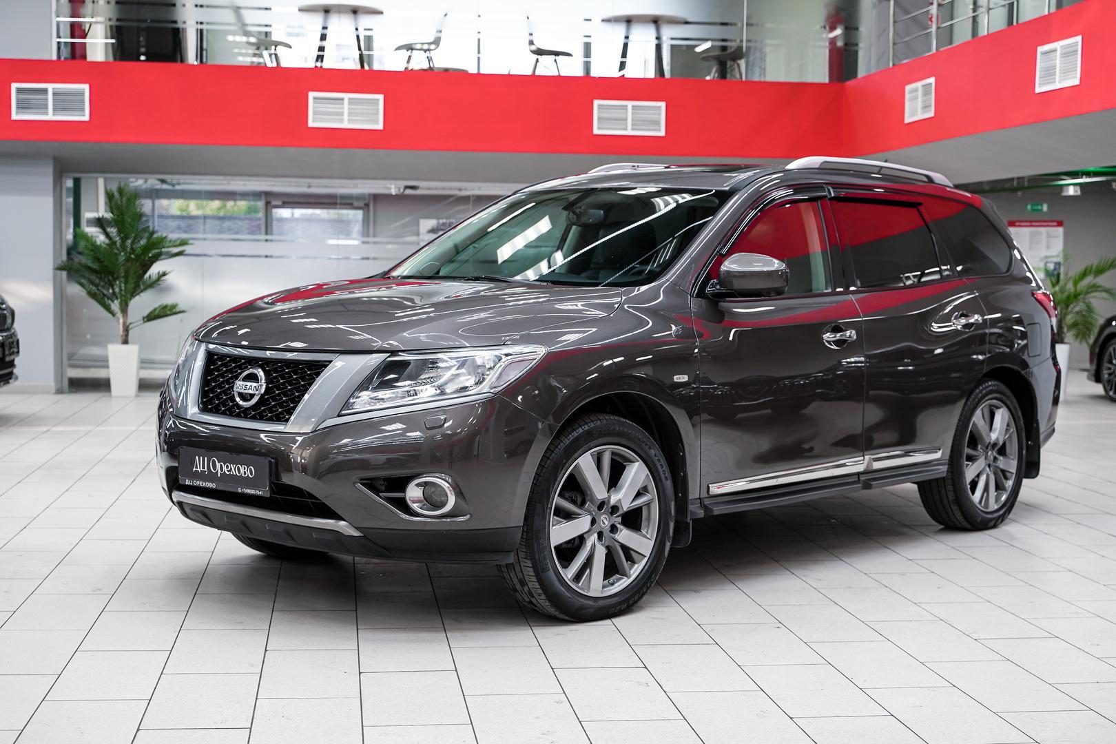 Nissan Pathfinder 2015, коричневый, ДЦ Орехово