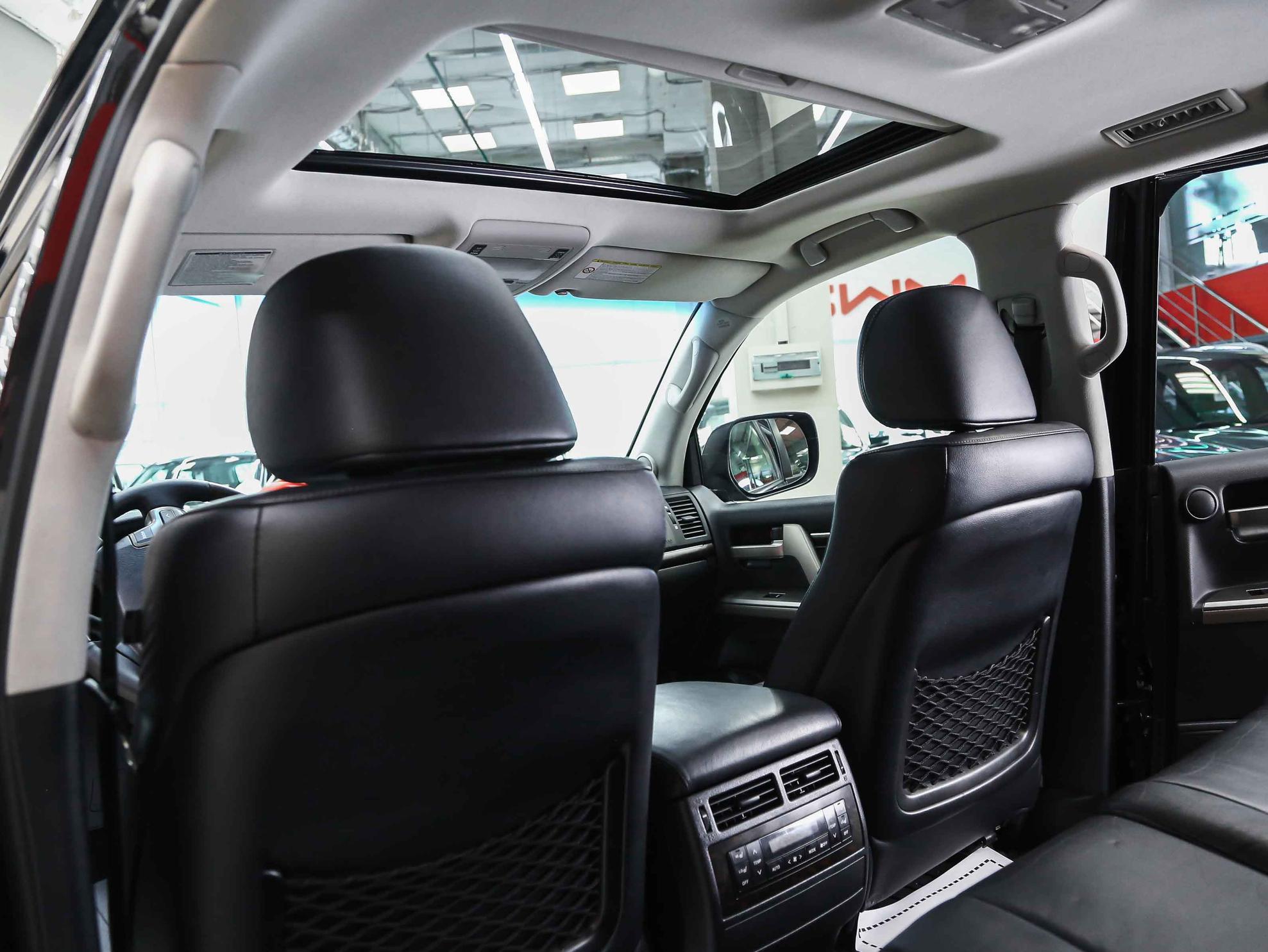 Toyota Land Cruiser 2011, черный, ДЦ Орехово