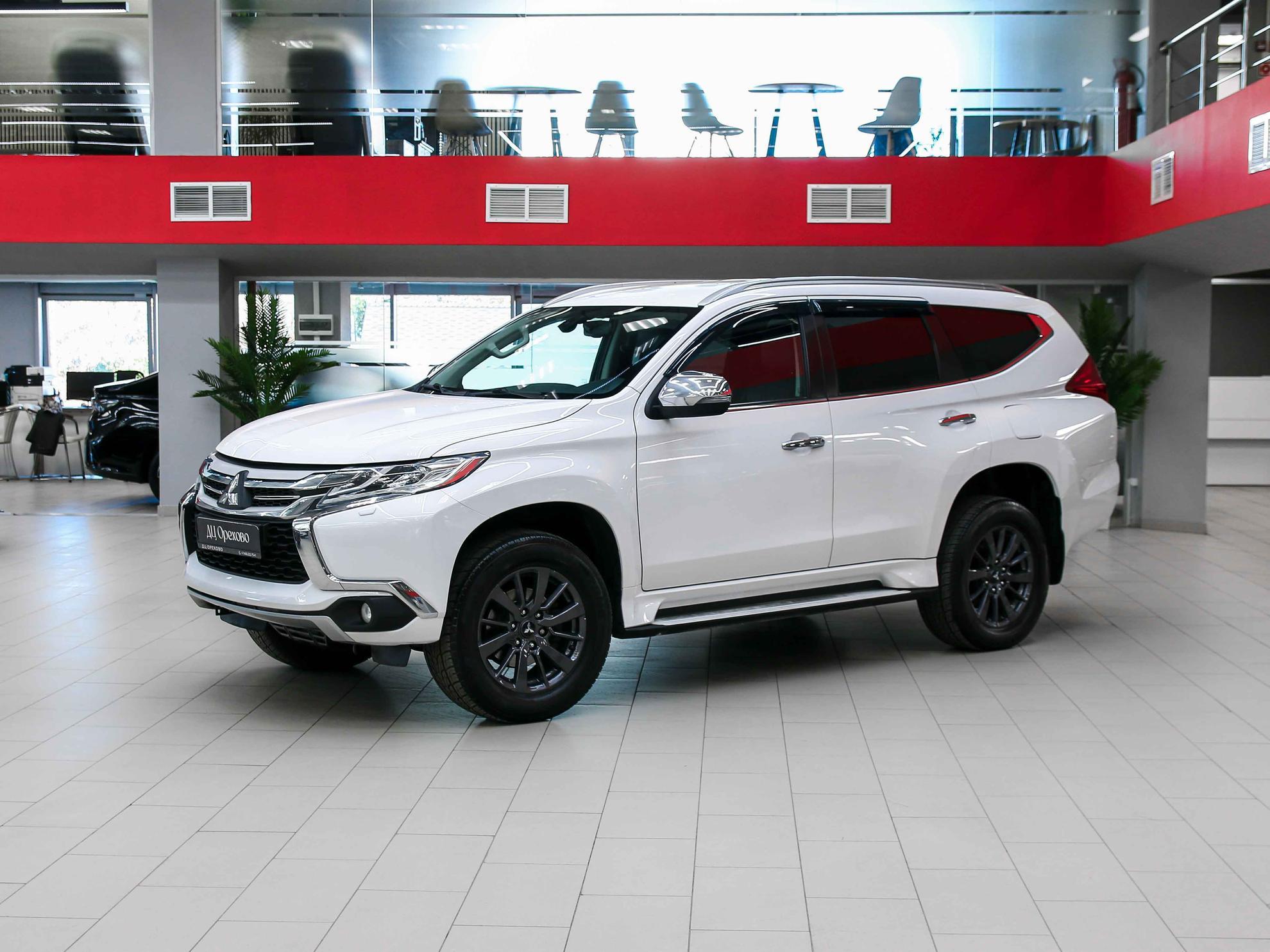Mitsubishi Pajero Sport 2018, белый, ДЦ Орехово