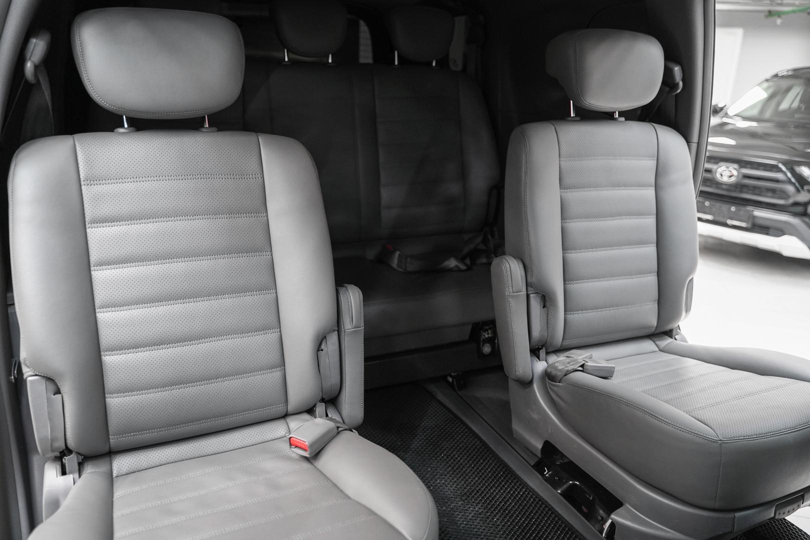 SsangYong Korando Turismo 2013, синий, ДЦ Орехово