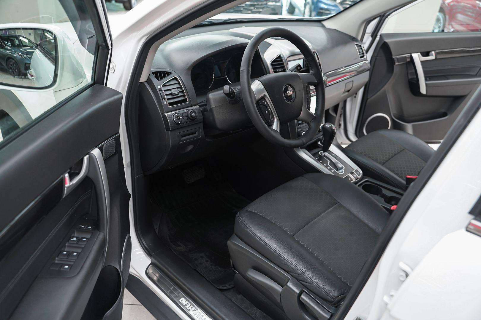 Chevrolet Captiva 2015, белый, ДЦ Орехово