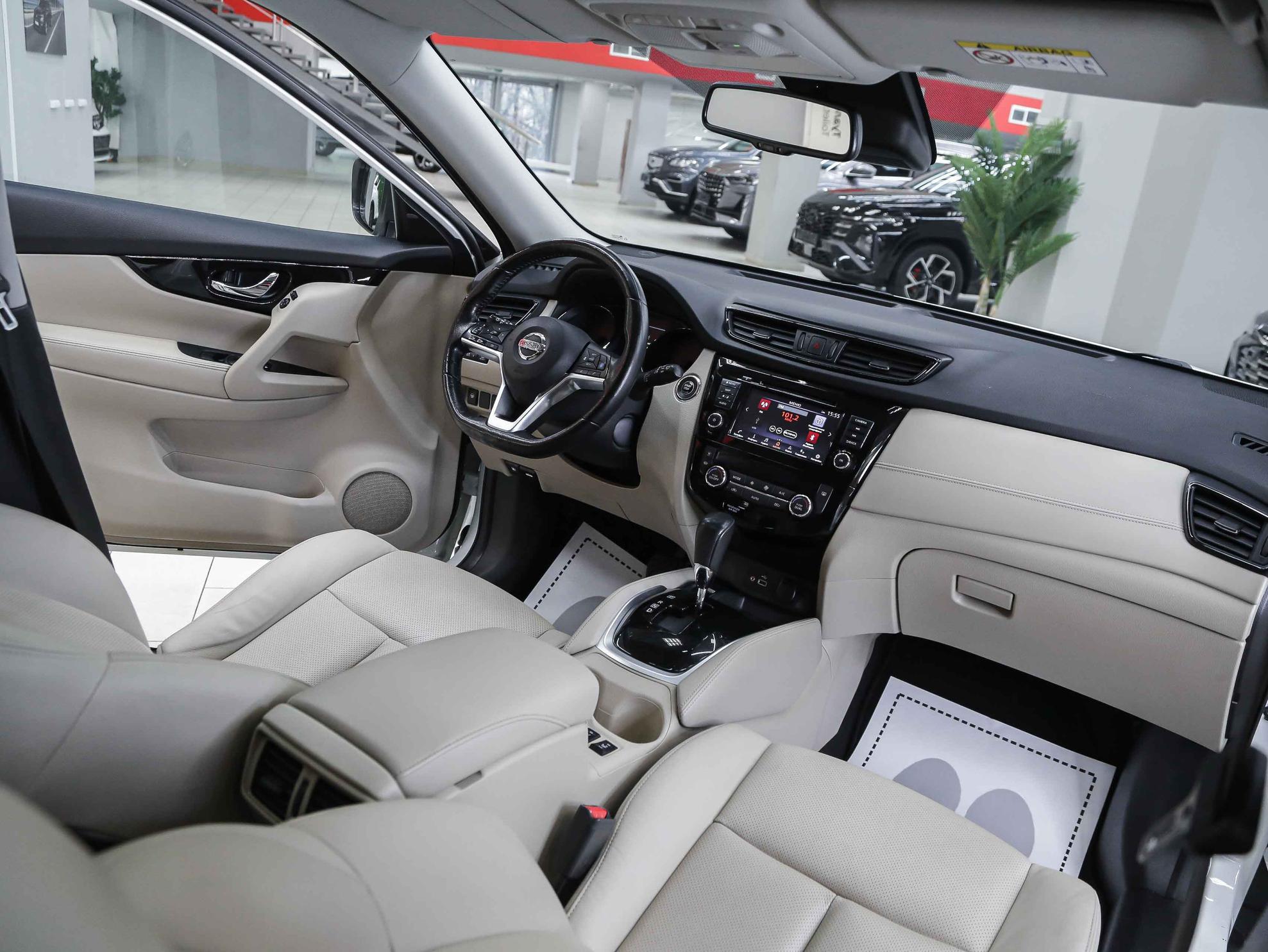 Nissan X-Trail 2021, белый, ДЦ Орехово