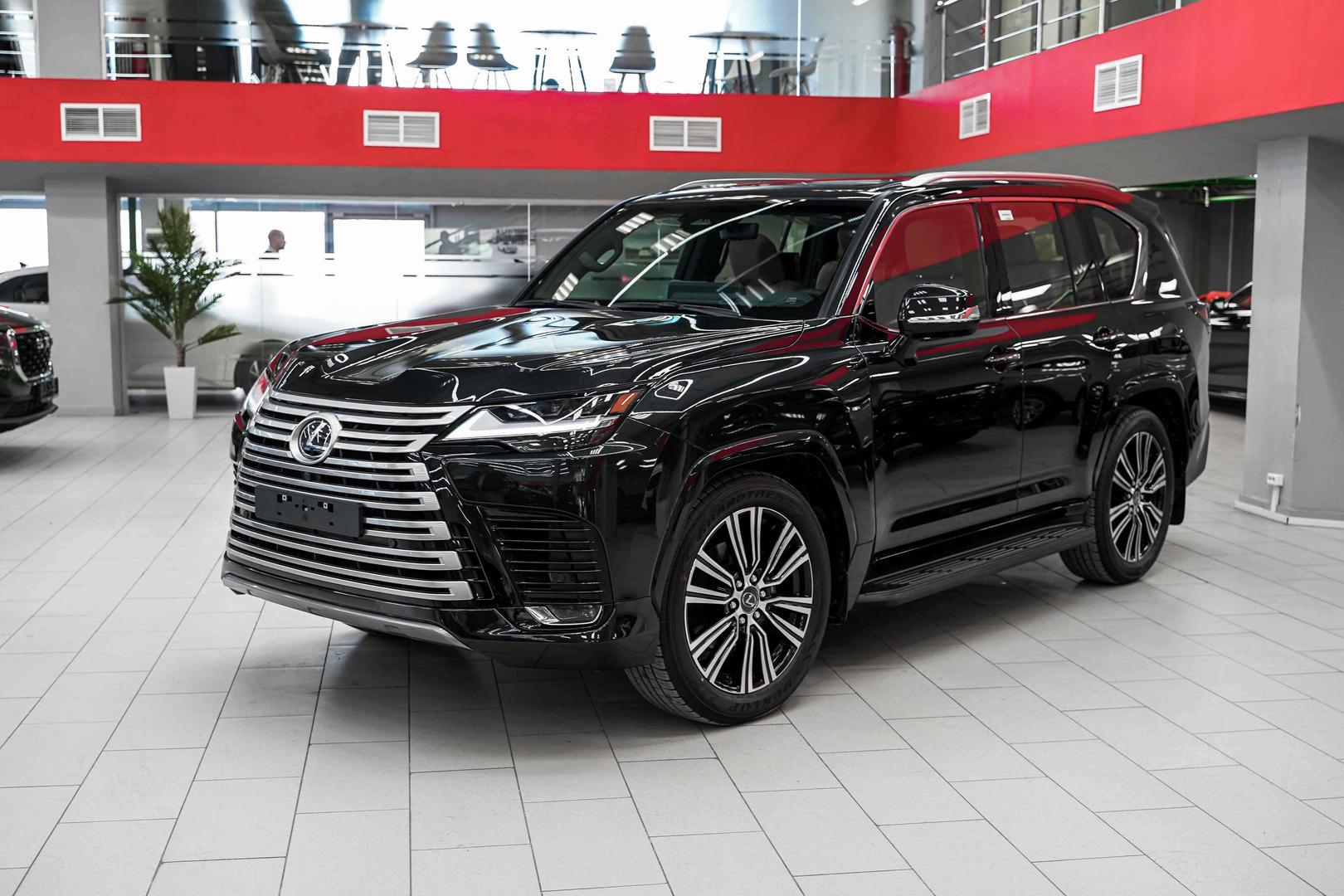 Lexus LX 2026, черный, ДЦ Орехово