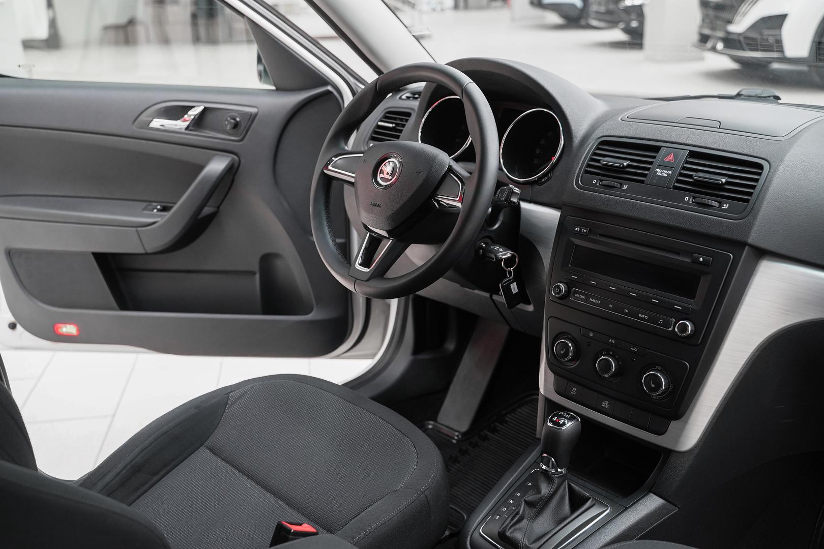 Skoda Yeti 2013, белый, ДЦ Орехово