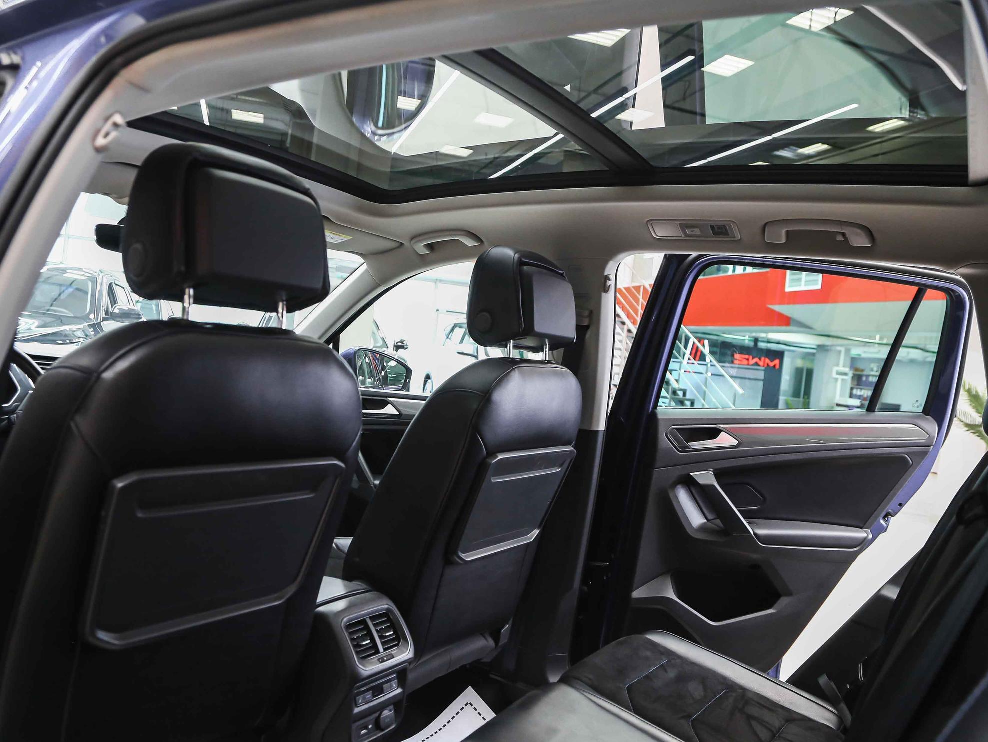 Volkswagen Tiguan 2018, синий, ДЦ Орехово