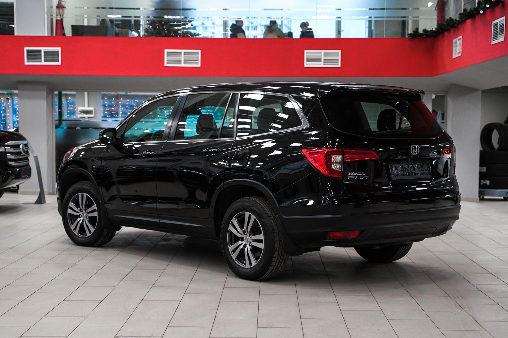 Honda Pilot 2016, черный, ДЦ Орехово