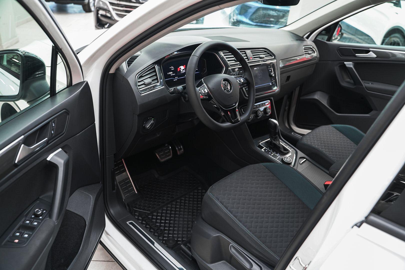 Volkswagen Tiguan 2020, белый, ДЦ Орехово