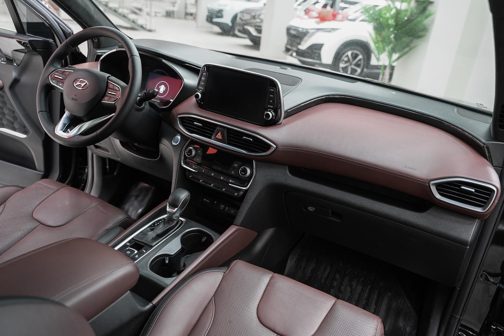 Hyundai Santa Fe 2019, черный, ДЦ Орехово