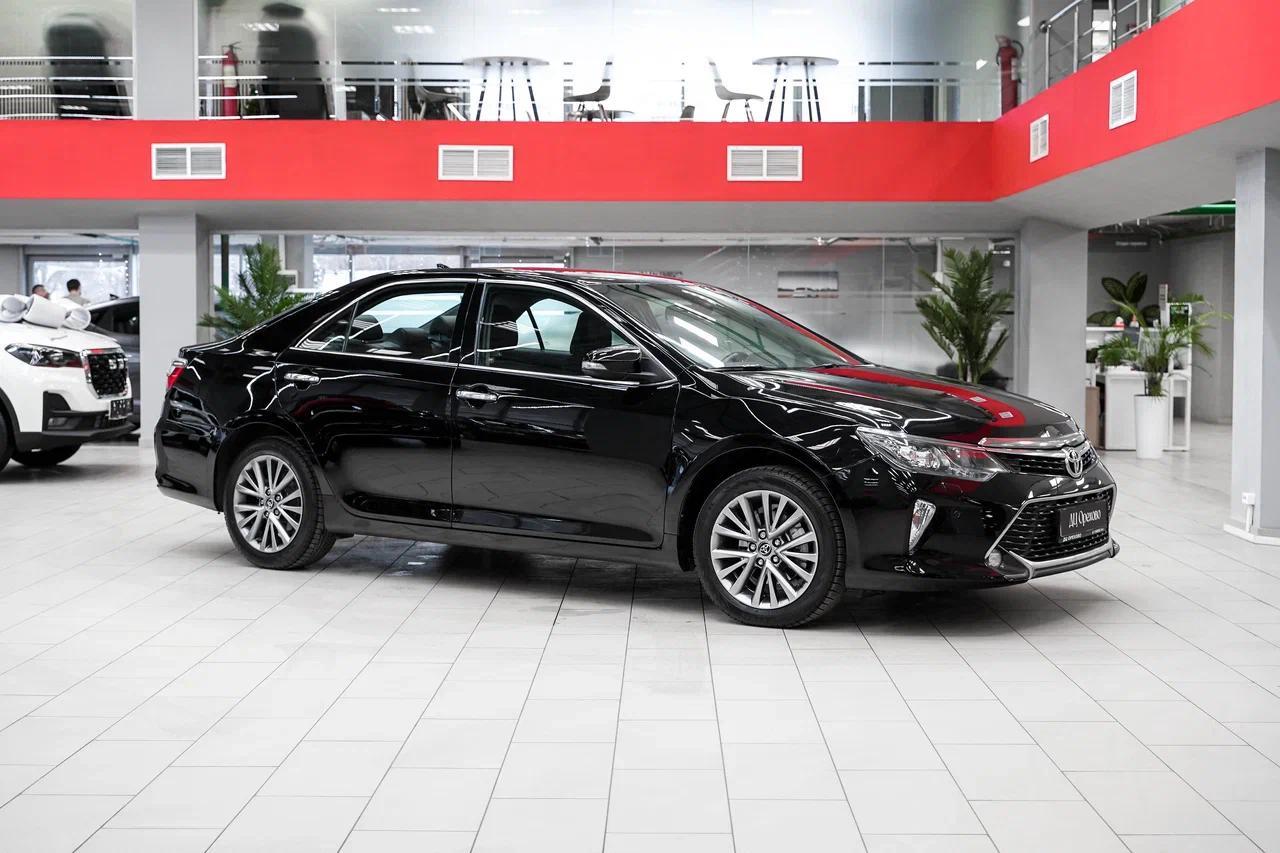 Toyota Camry 2017, черный, ДЦ Орехово
