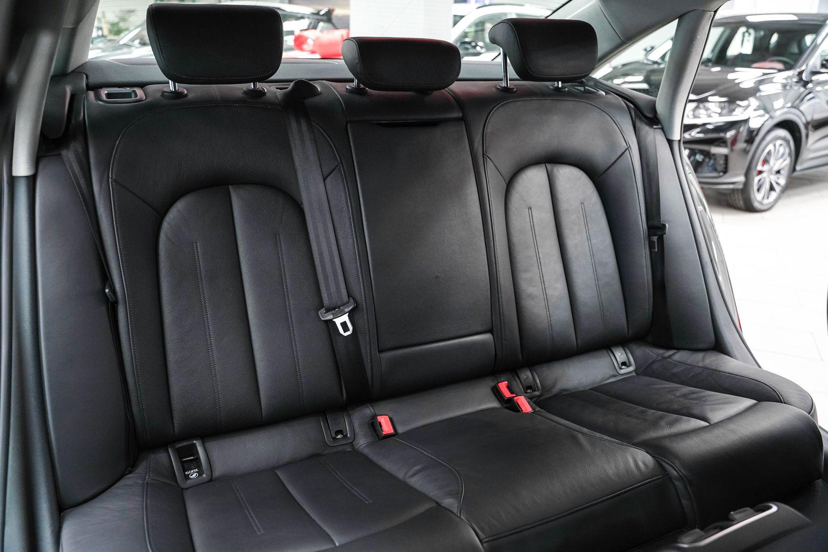 Audi A6 2012, черный, ДЦ Орехово