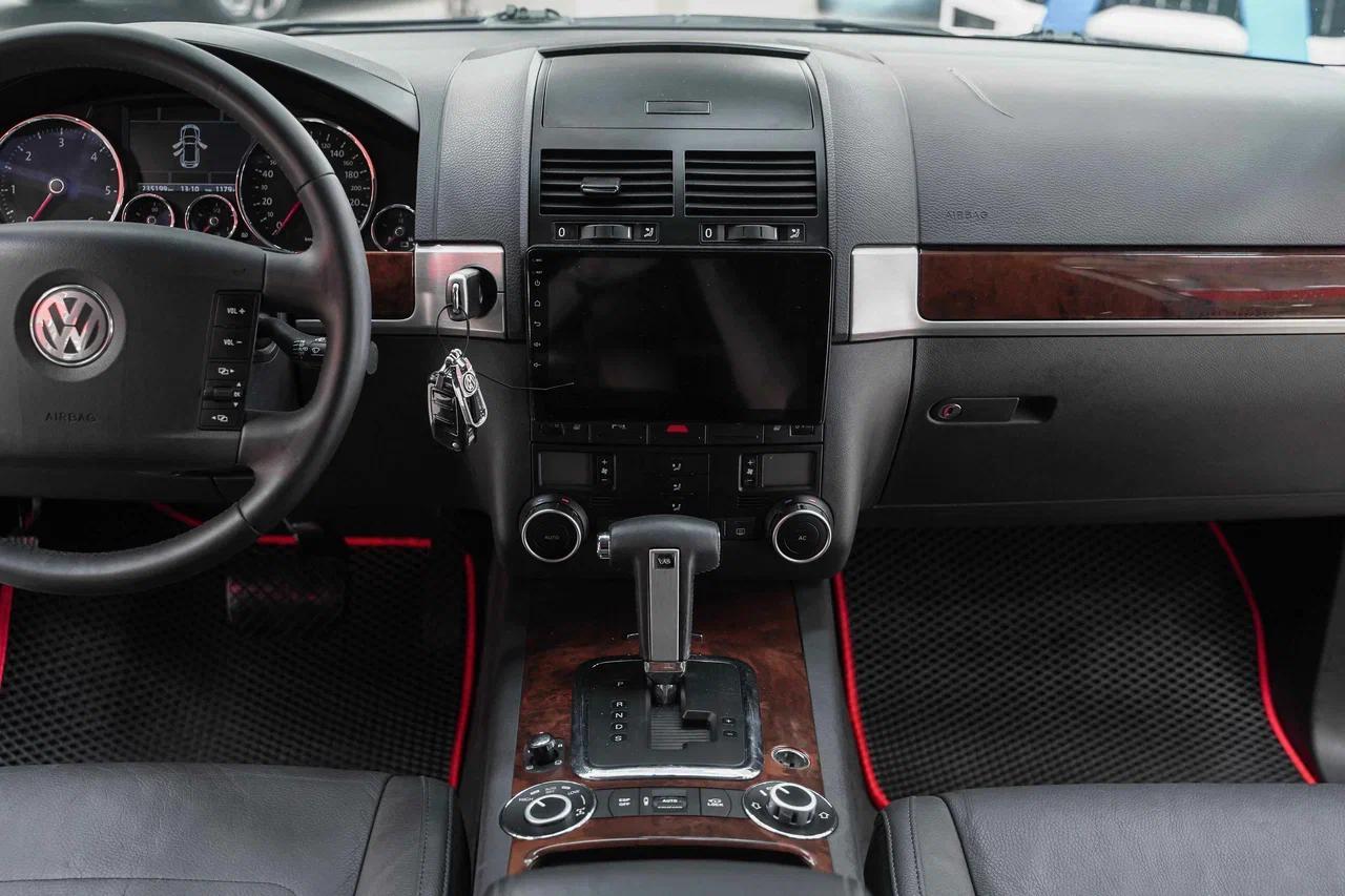Volkswagen Touareg 2008, черный, ДЦ Орехово