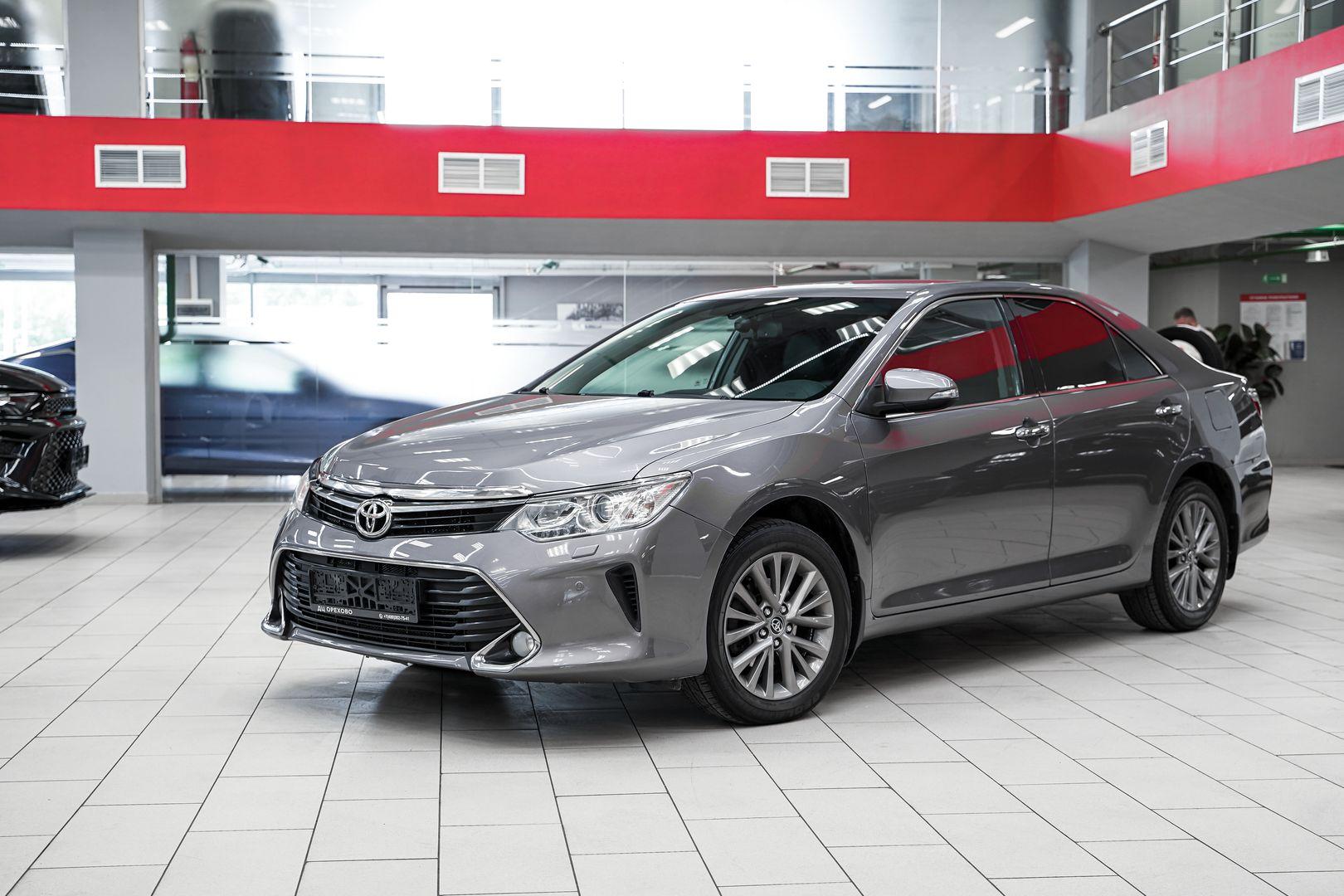 Toyota Camry 2016, серый, ДЦ Орехово