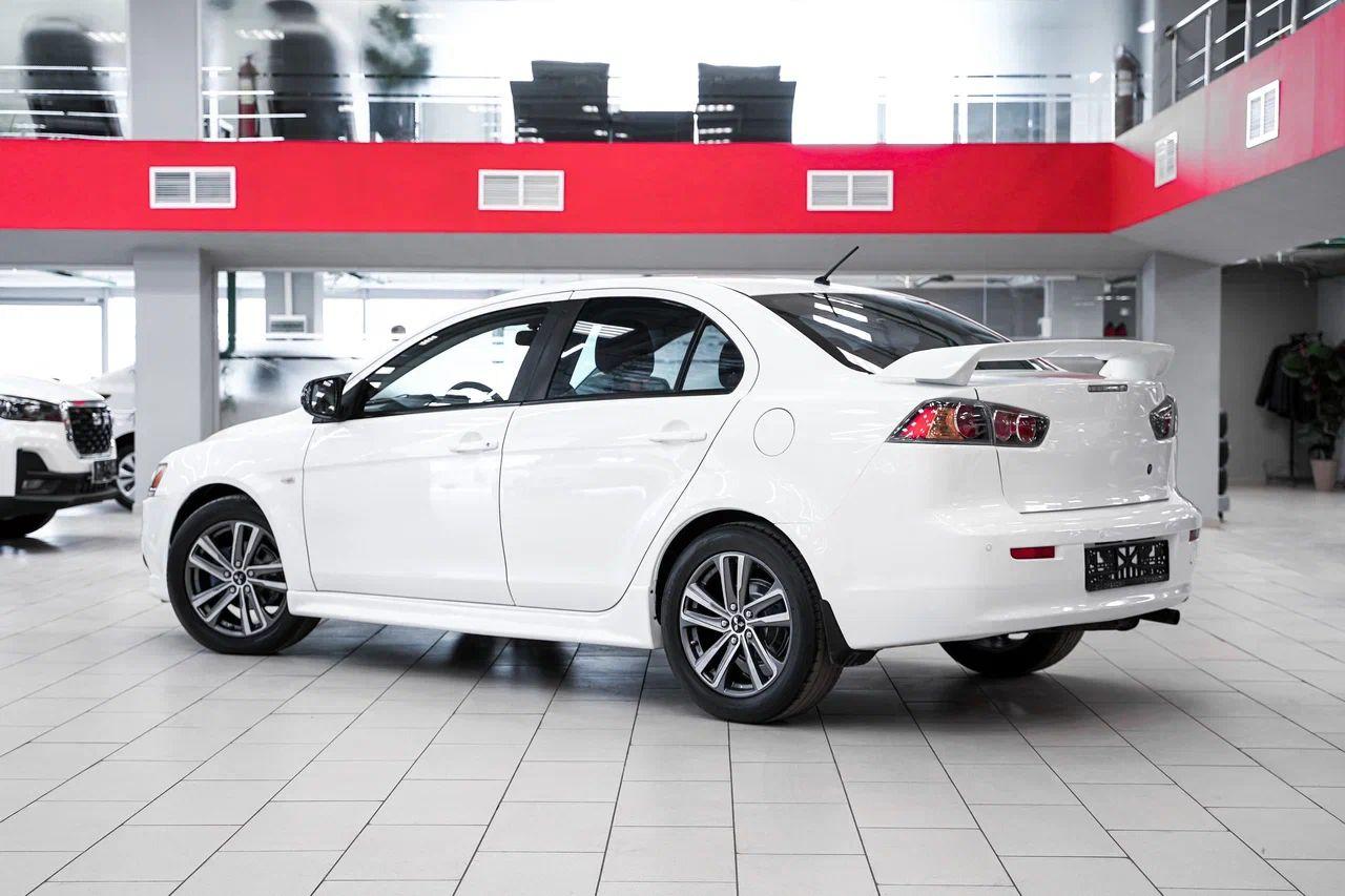 Mitsubishi Lancer 2013, белый, ДЦ Орехово