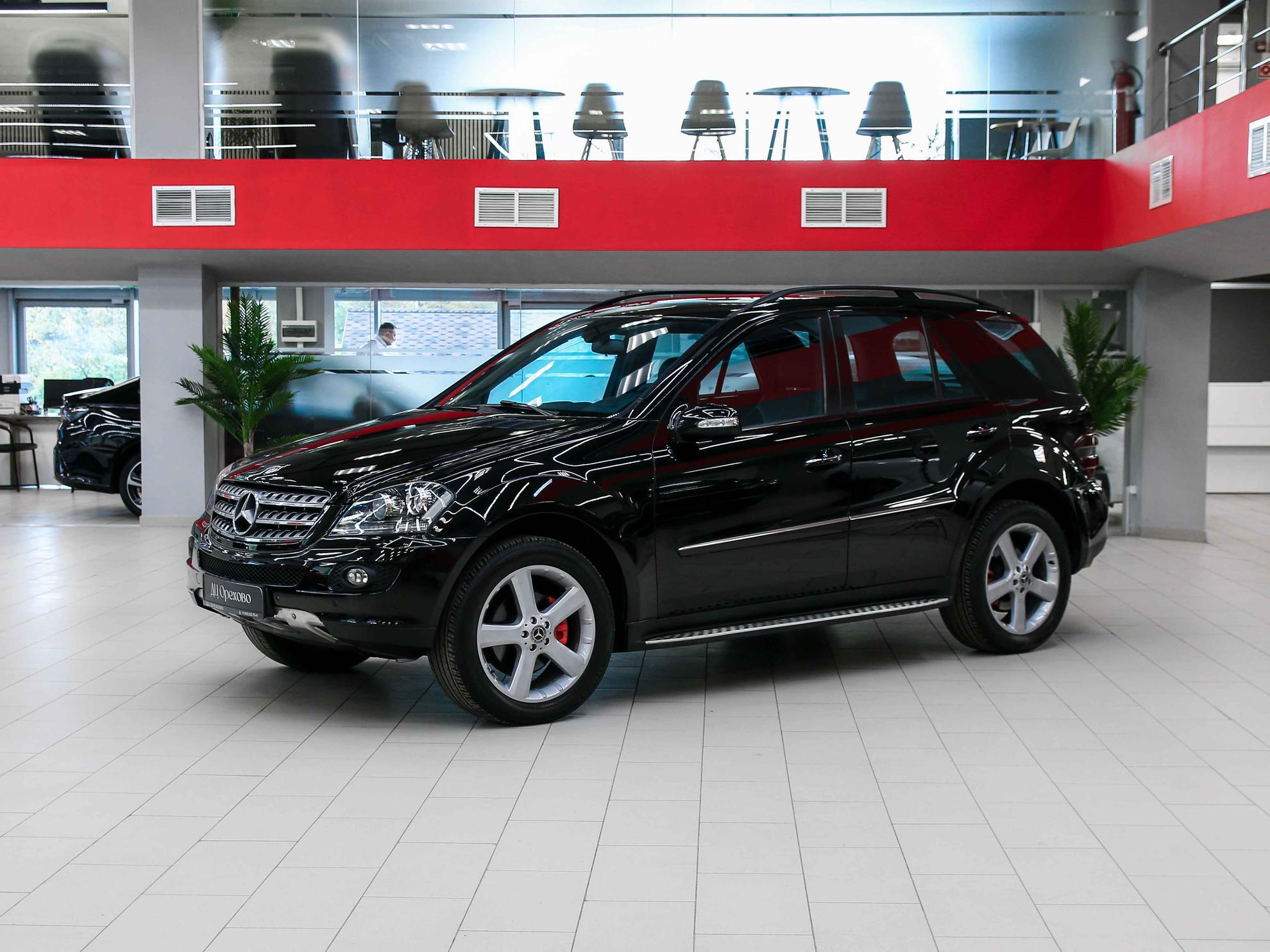 Mercedes-Benz M-Класс 2008, черный, ДЦ Орехово