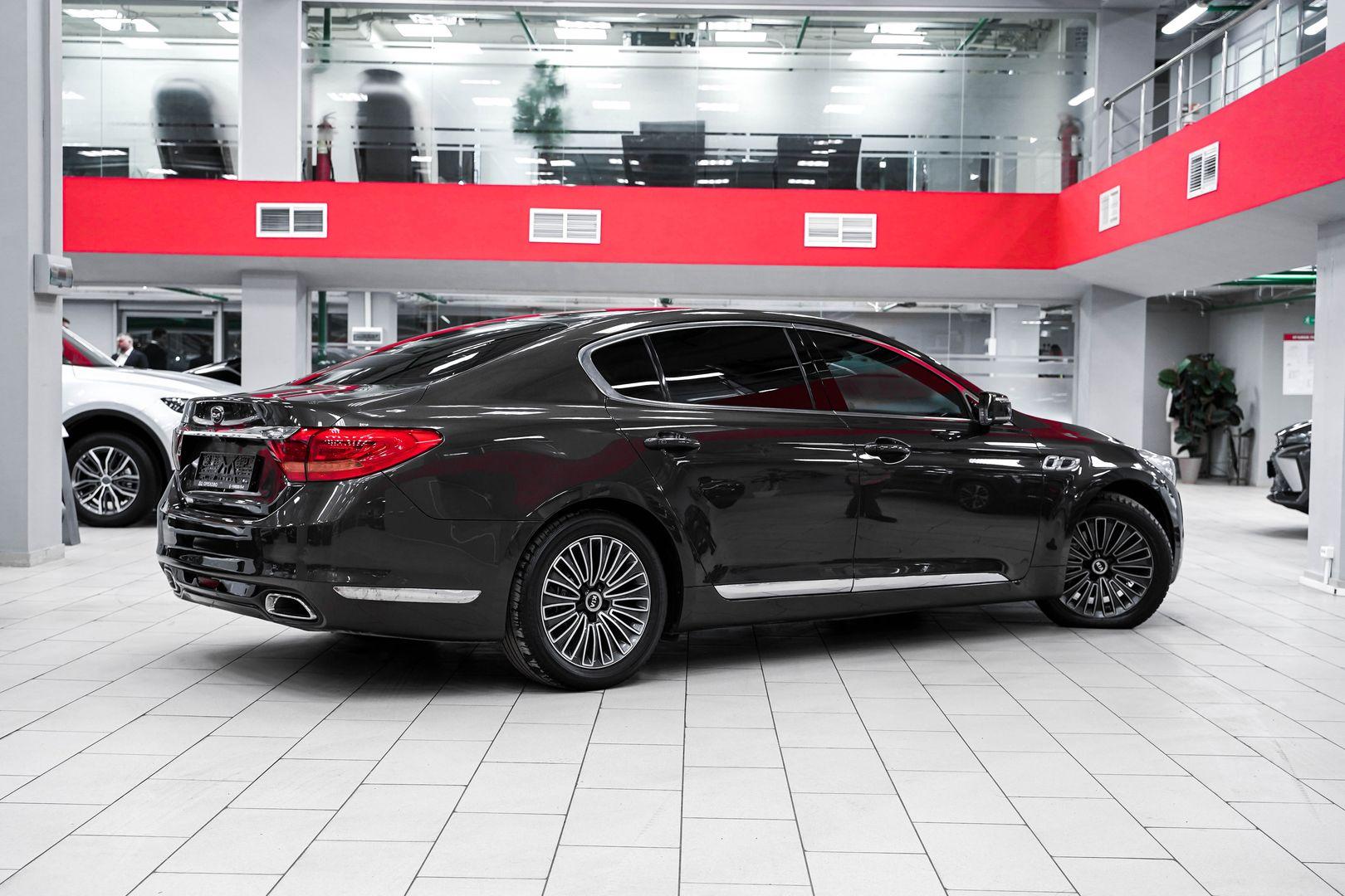 Kia Quoris 2013, коричневый, ДЦ Орехово