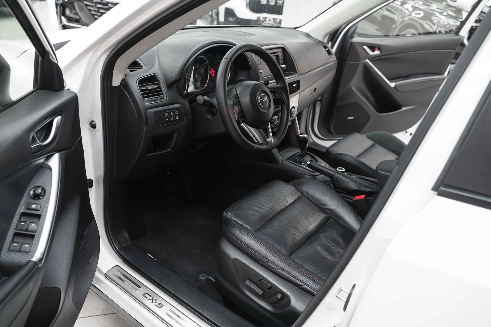 Mazda CX-5 2012, белый, ДЦ Орехово