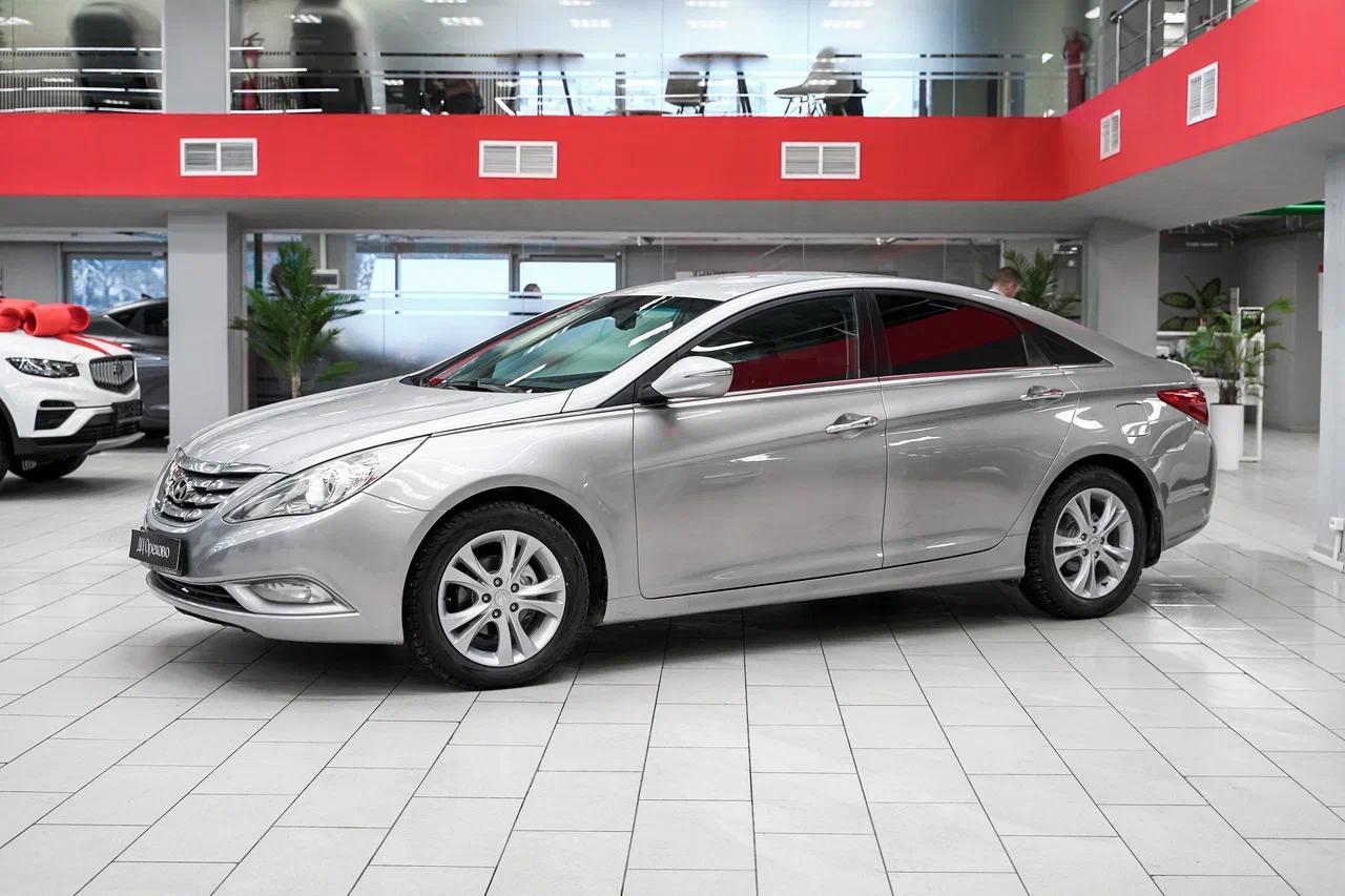Hyundai Sonata 2010, серебряный, ДЦ Орехово
