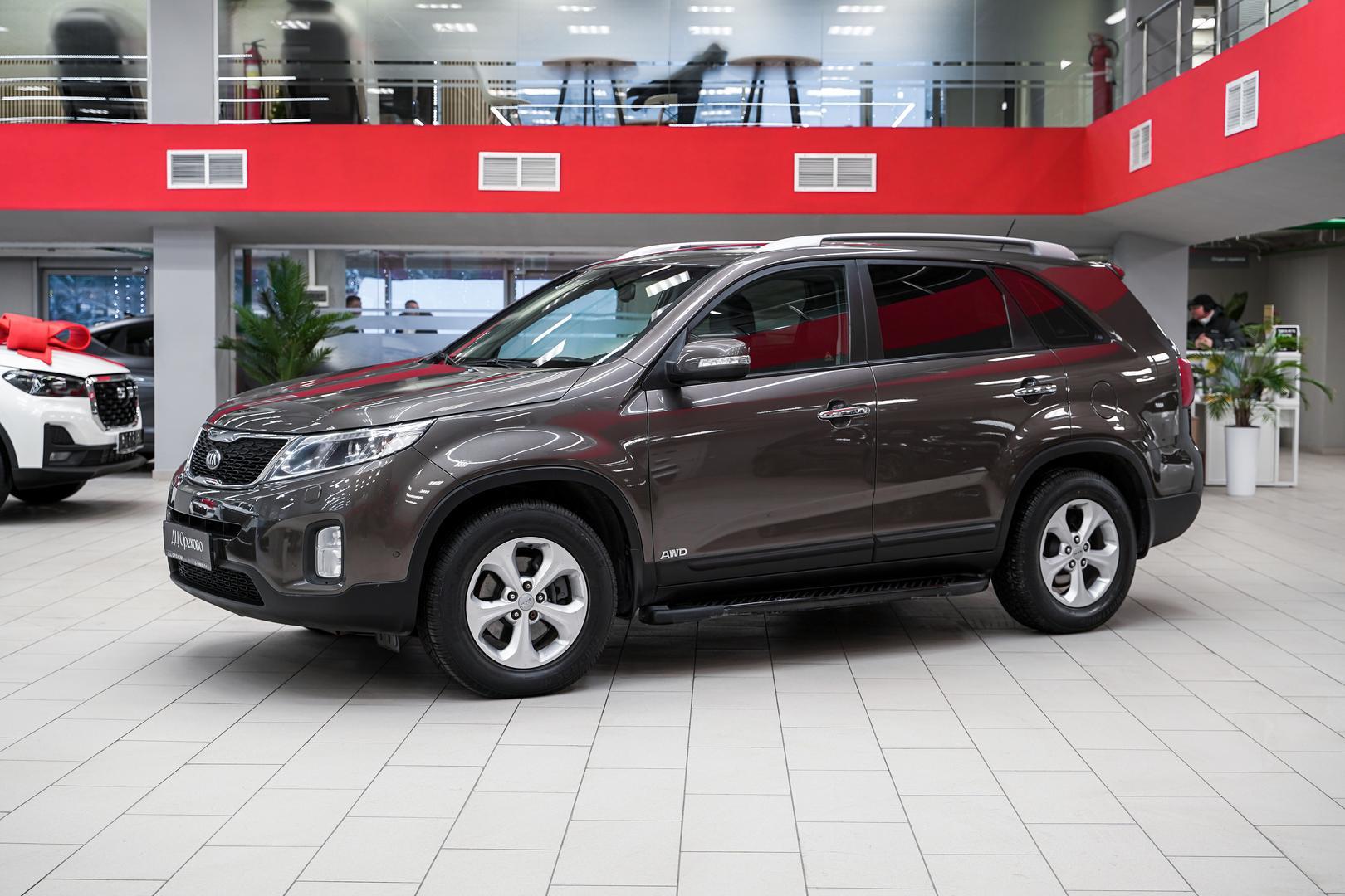 Kia Sorento 2014, бежевый, ДЦ Орехово