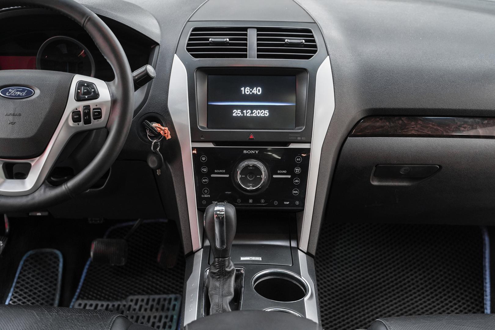 Ford Explorer 2013, черный, ДЦ Орехово