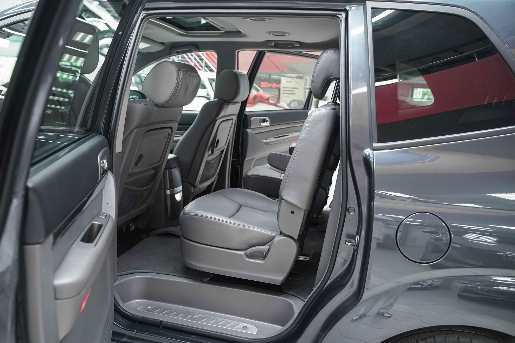 SsangYong Stavic 2014, серый, ДЦ Орехово