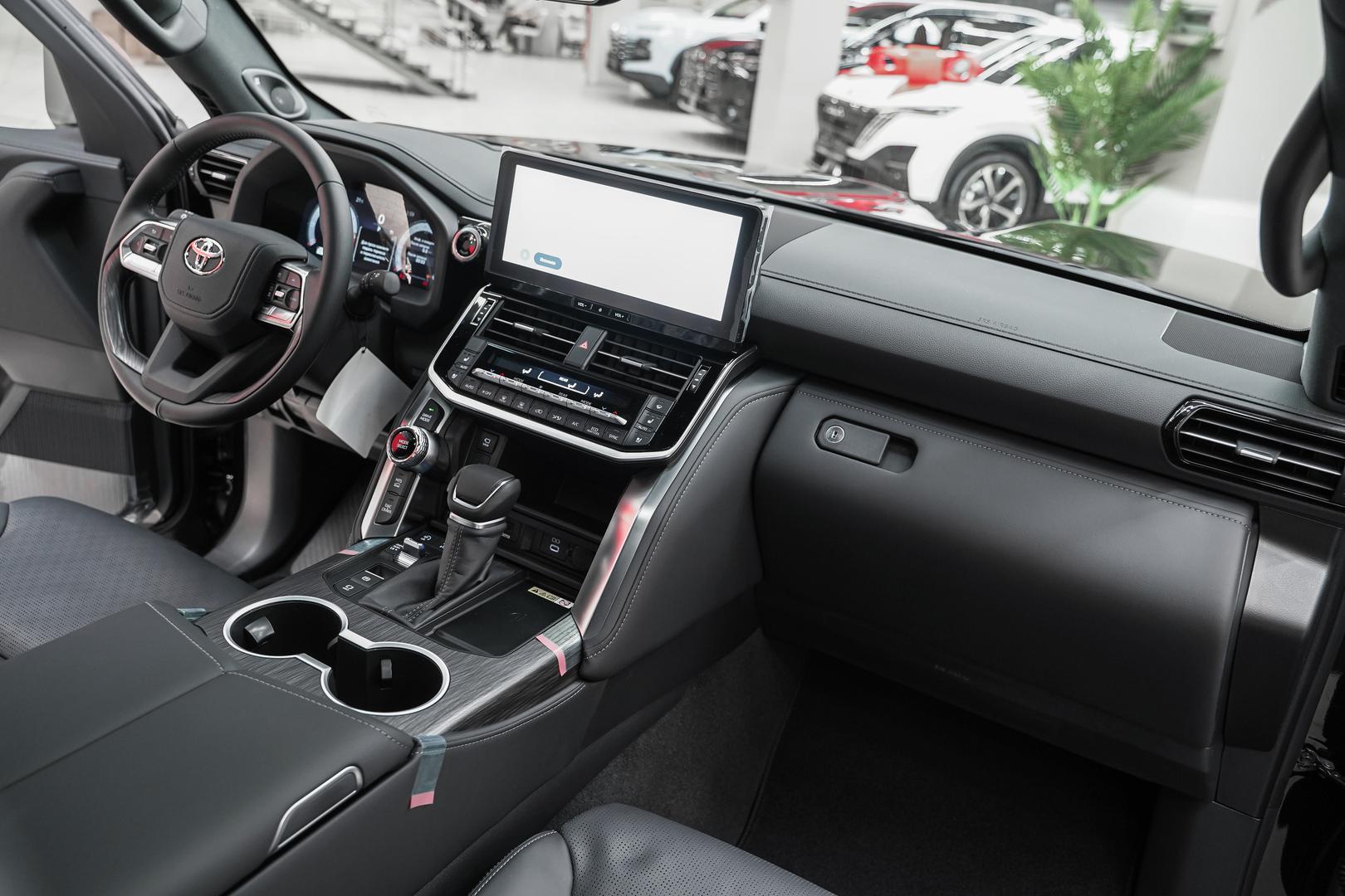 Toyota Land Cruiser 2025, черный, ДЦ Орехово