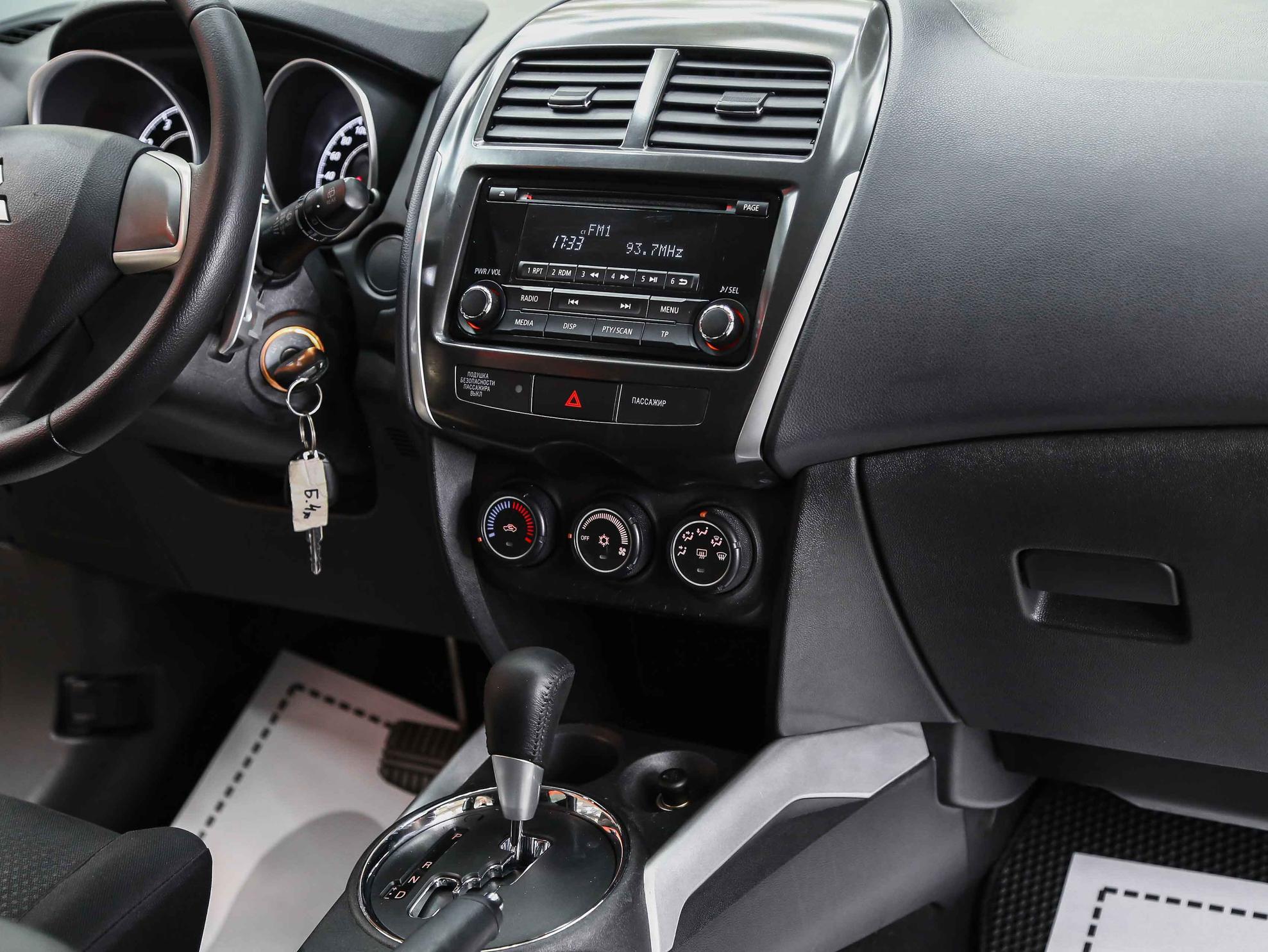 Mitsubishi ASX 2014, белый, ДЦ Орехово