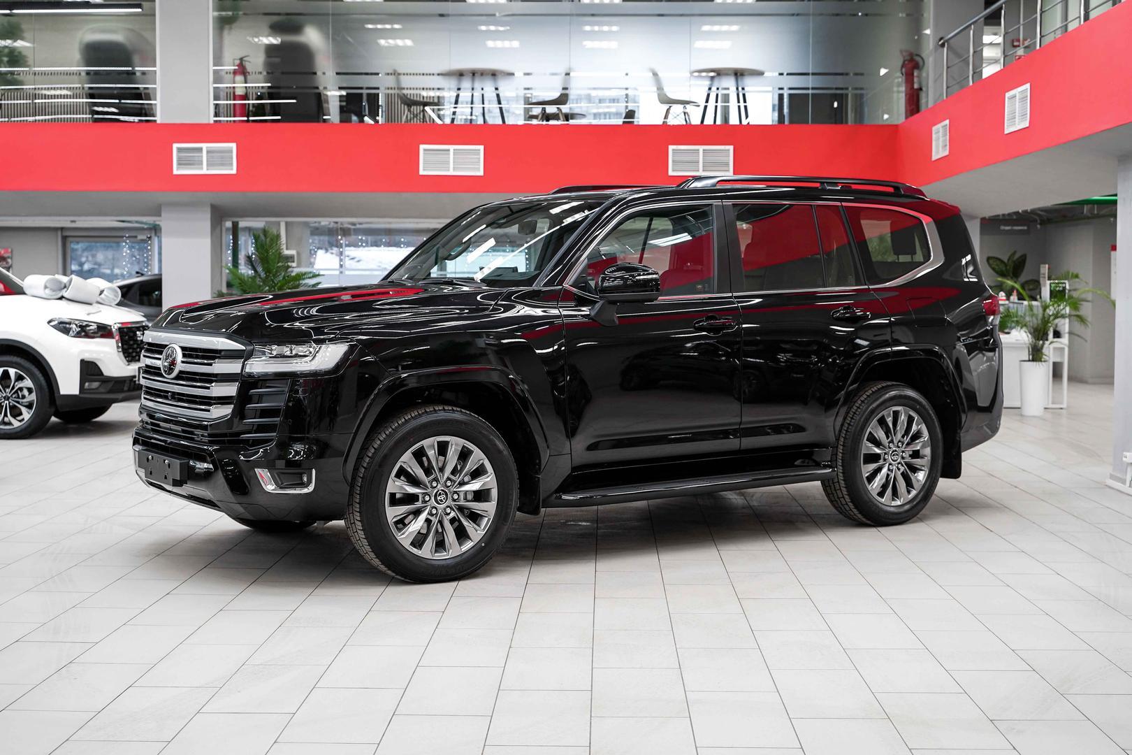 Toyota Land Cruiser 2025, черный, ДЦ Орехово