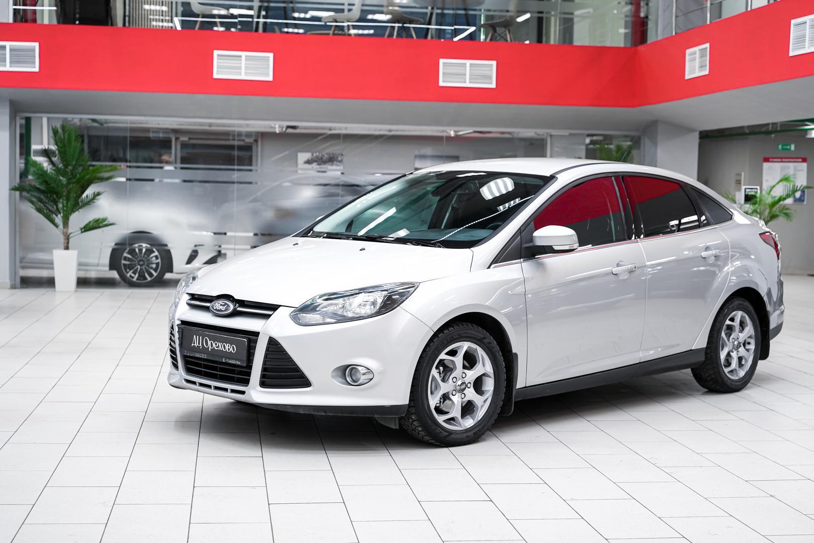 Ford Focus 2012, серый, ДЦ Орехово