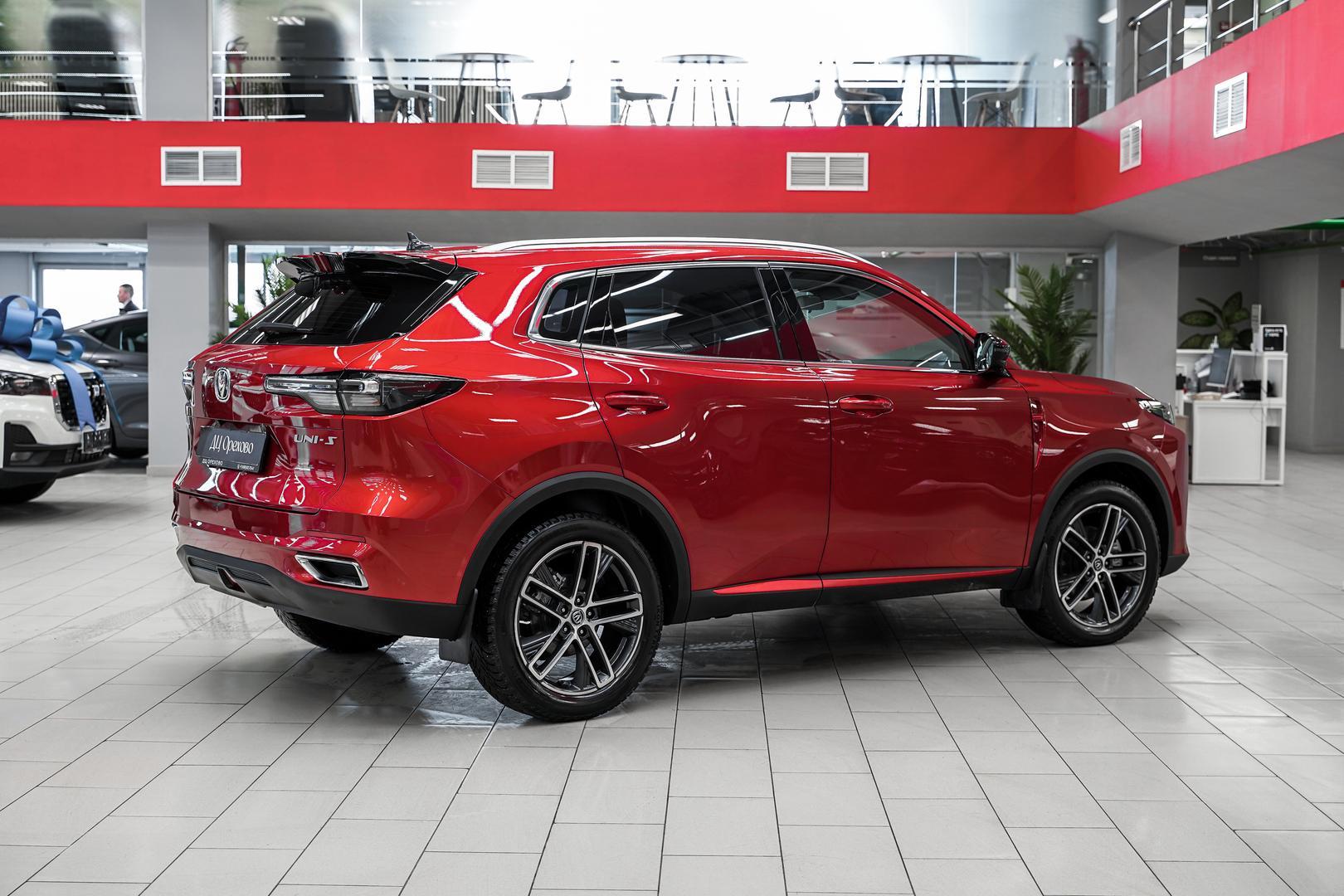 Changan UNI-S 2024, красный, ДЦ Орехово
