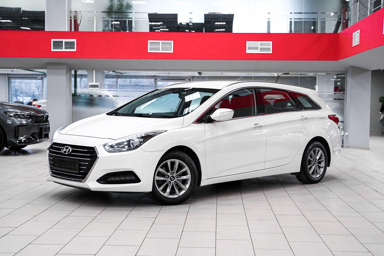 Hyundai i40 2016, белый, ДЦ Орехово