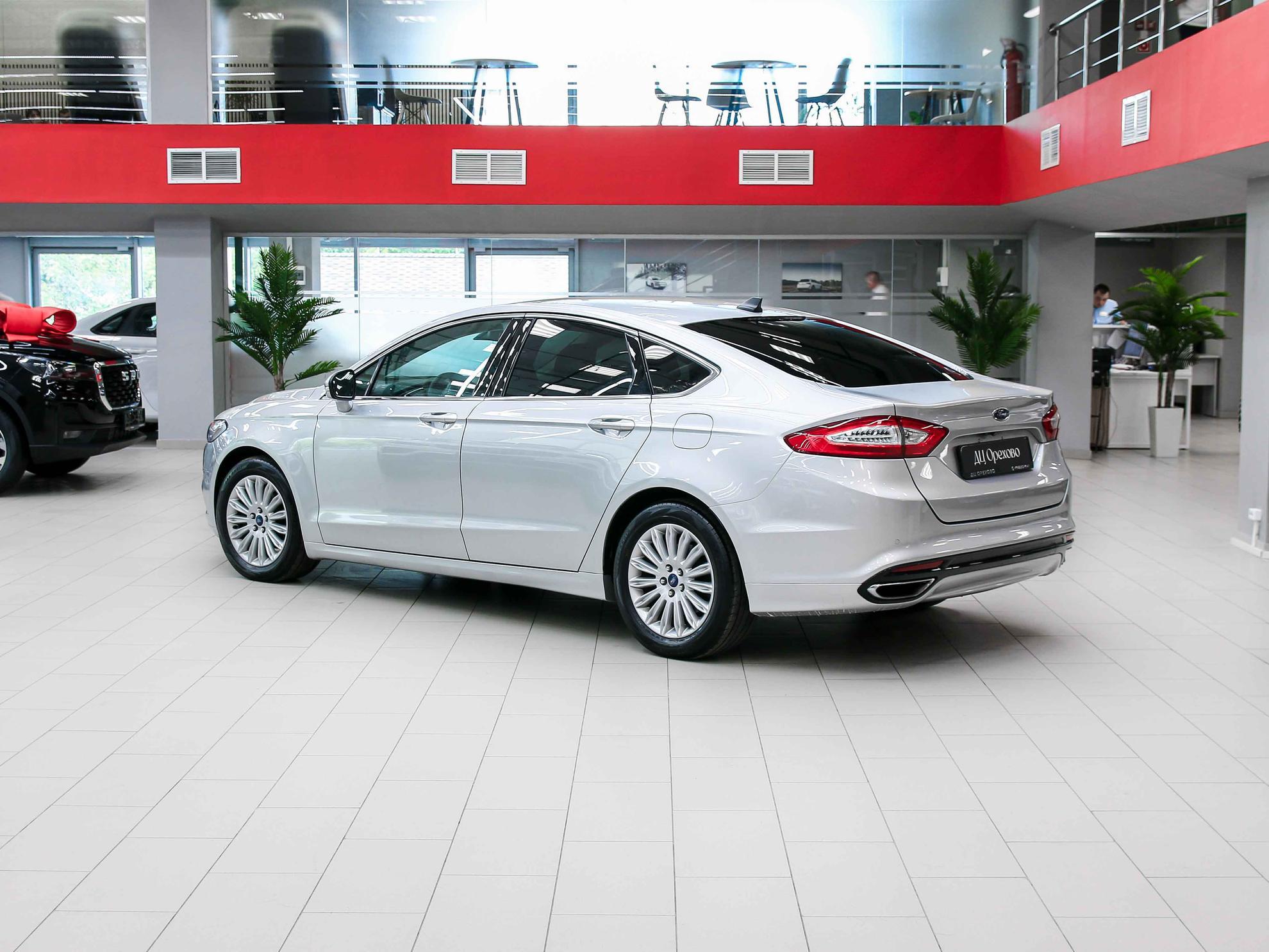 Ford Mondeo 2016, серебряный, ДЦ Орехово