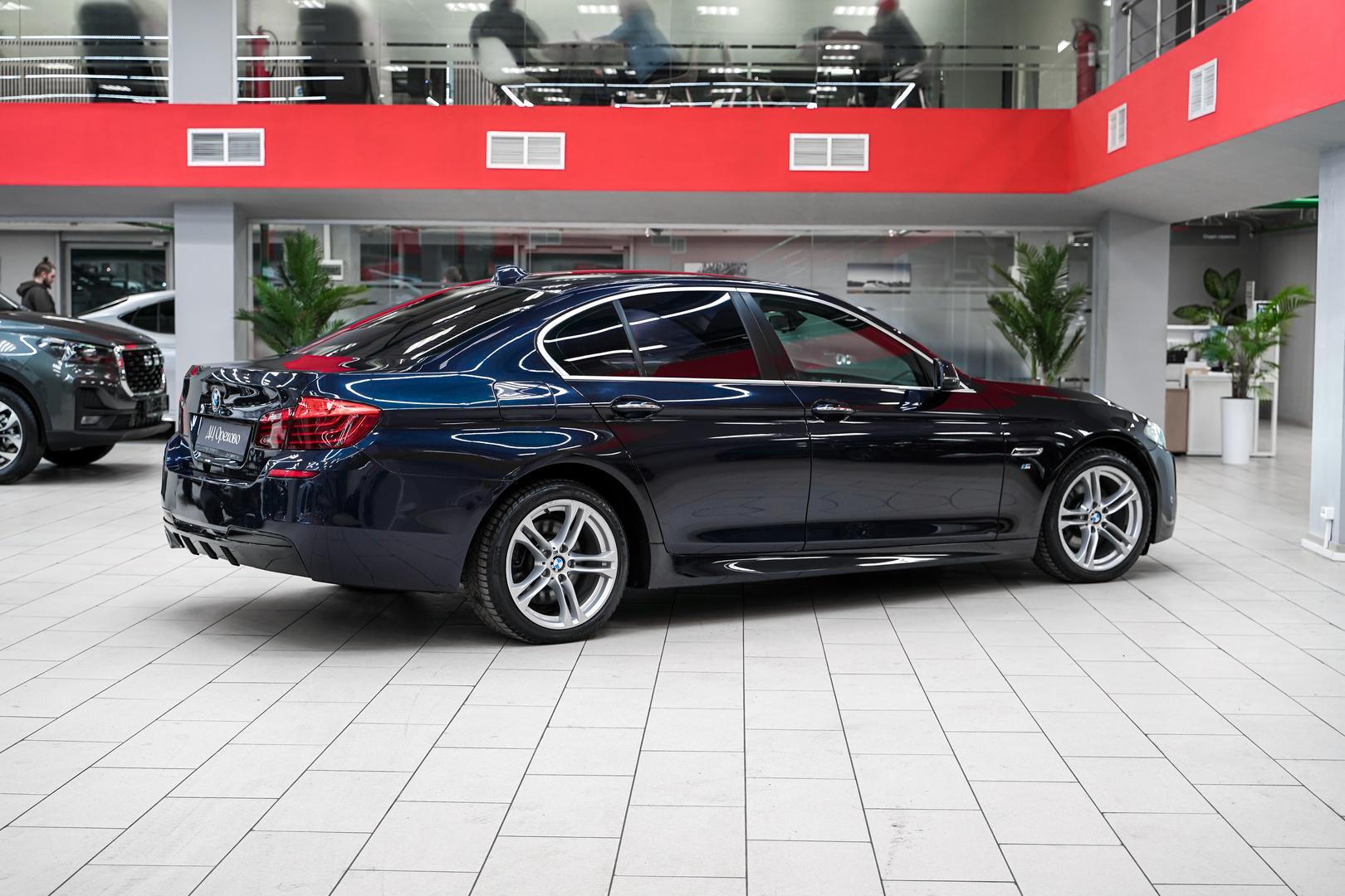 BMW 5 серии 2013, синий, ДЦ Орехово