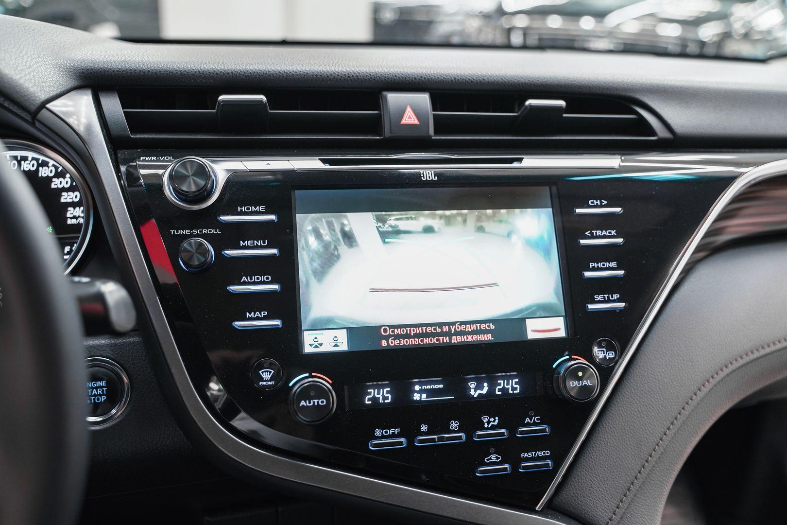 Toyota Camry 2019, белый, ДЦ Орехово