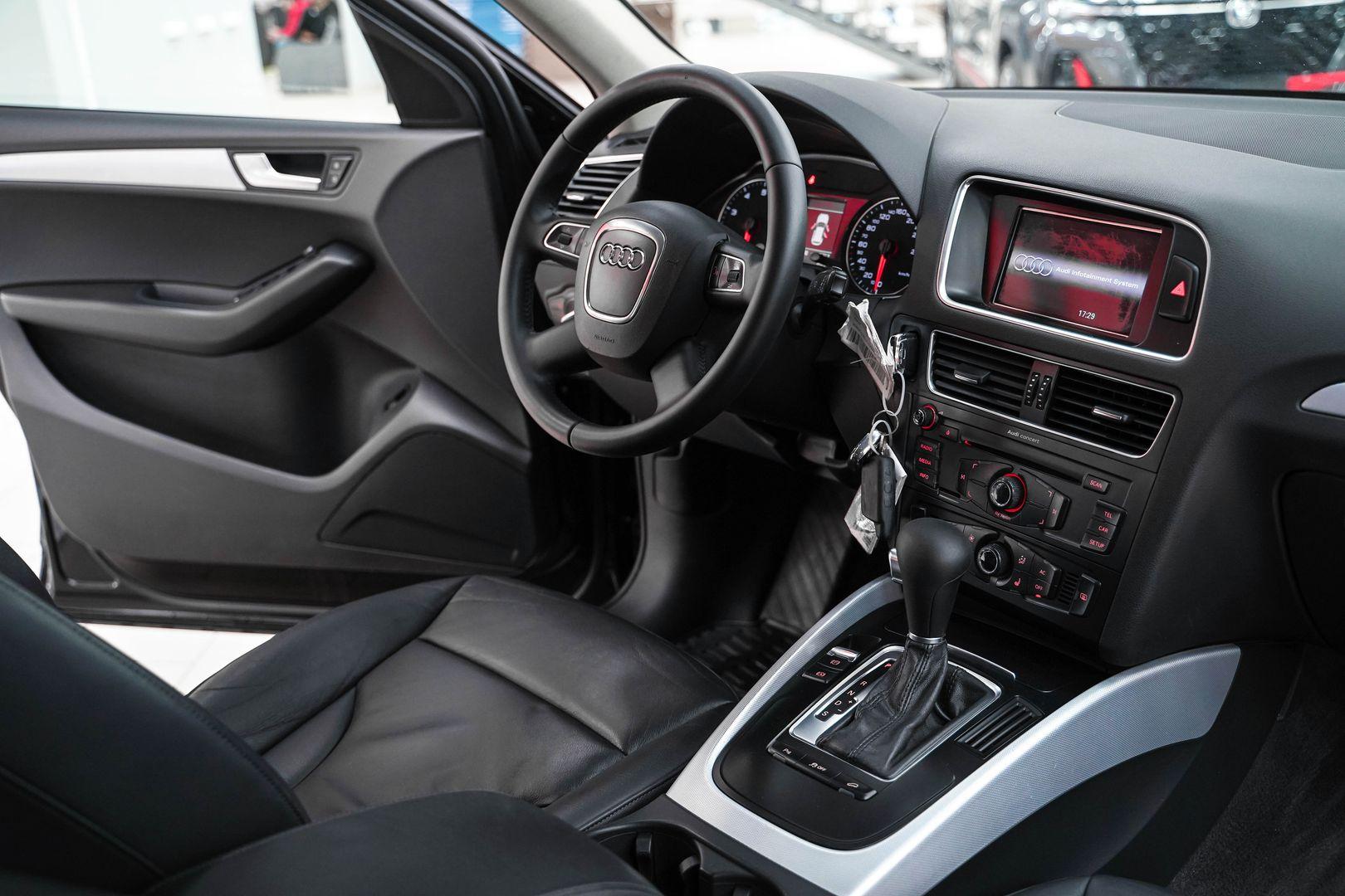 Audi Q5 2011, черный, ДЦ Орехово