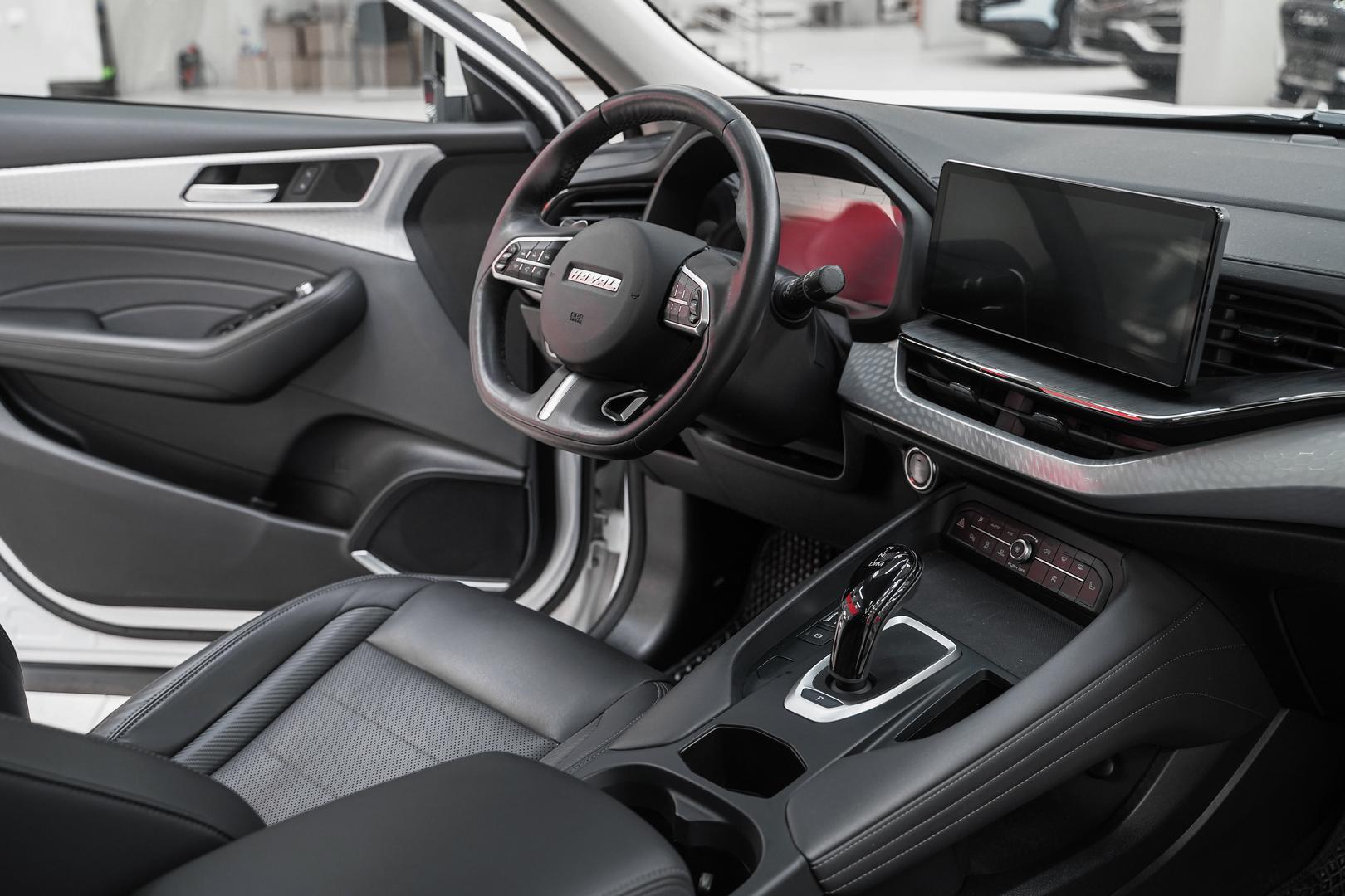 Haval F7 2023, белый, ДЦ Орехово