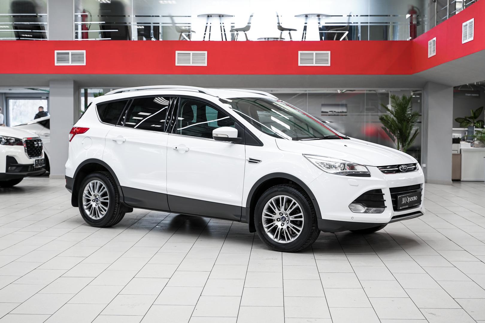 Ford Kuga 2013, белый, ДЦ Орехово