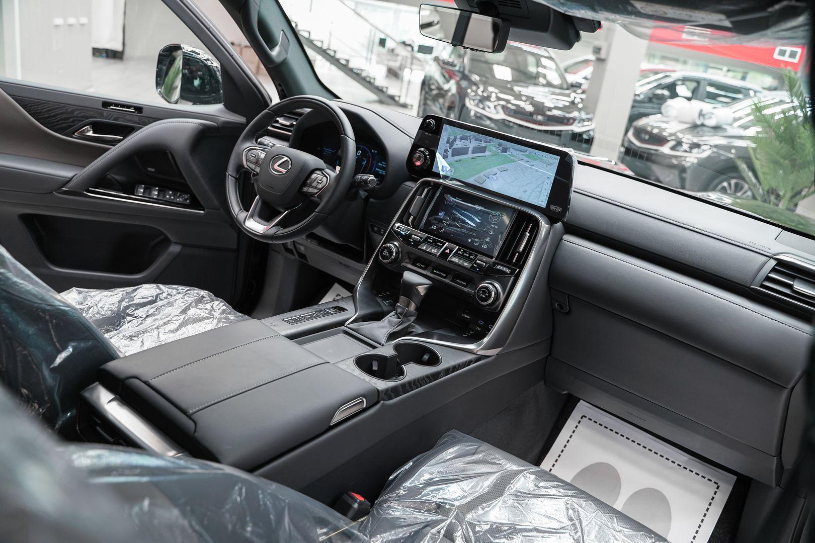 Lexus LX 2025, черный, ДЦ Орехово