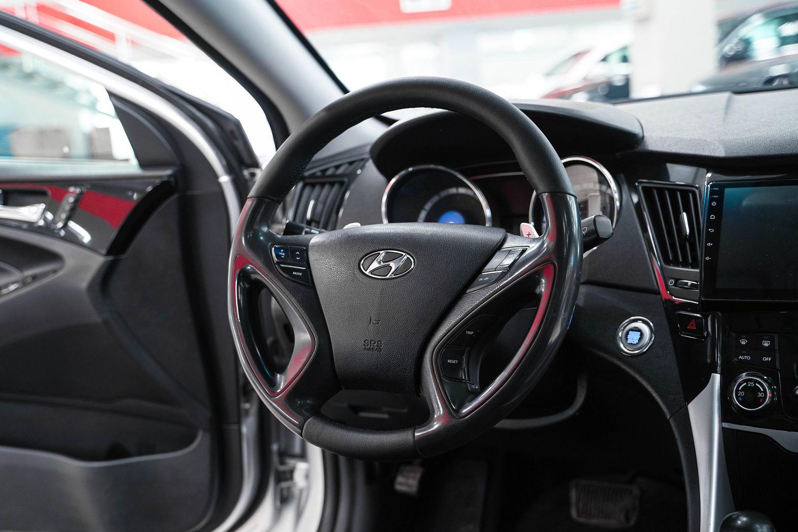 Hyundai Sonata 2010, серебряный, ДЦ Орехово