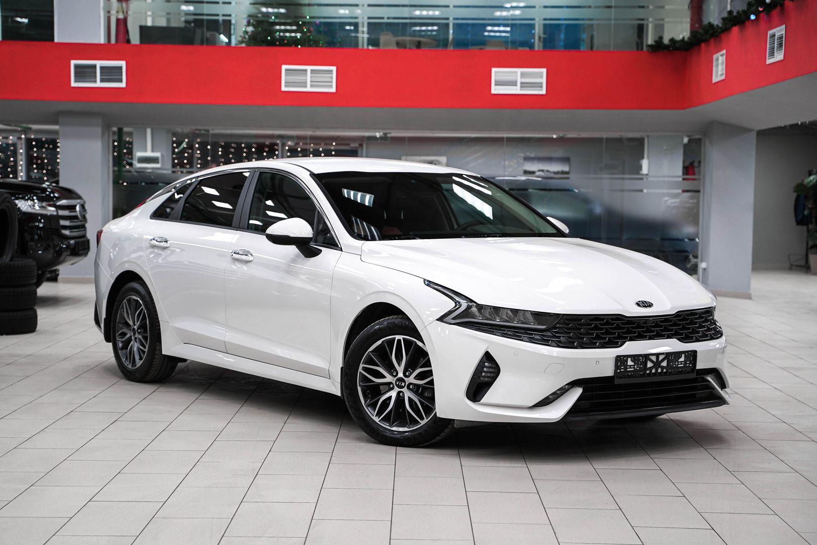Kia K5 2021, белый, ДЦ Орехово