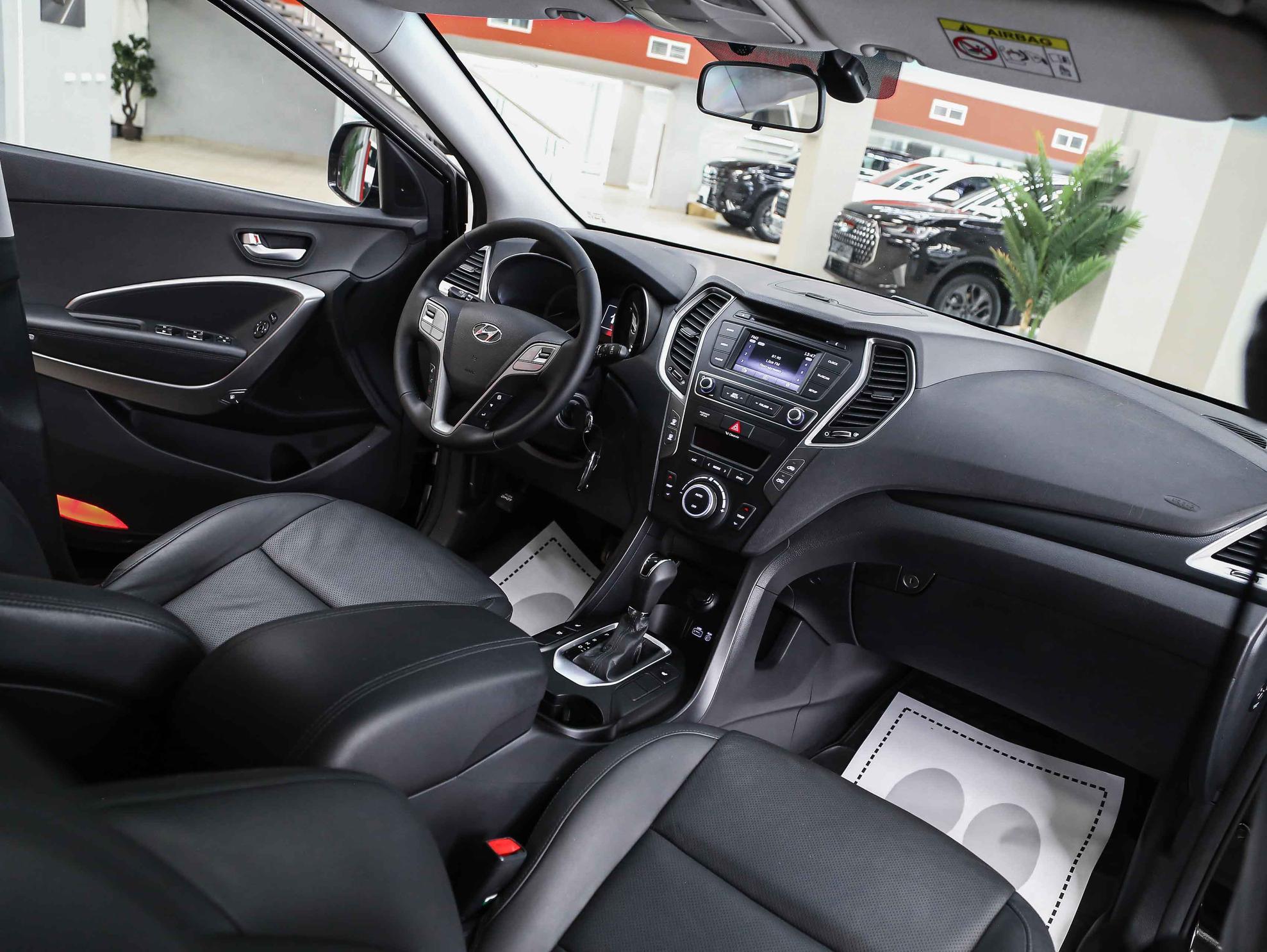 Hyundai Santa Fe 2016, черный, ДЦ Орехово