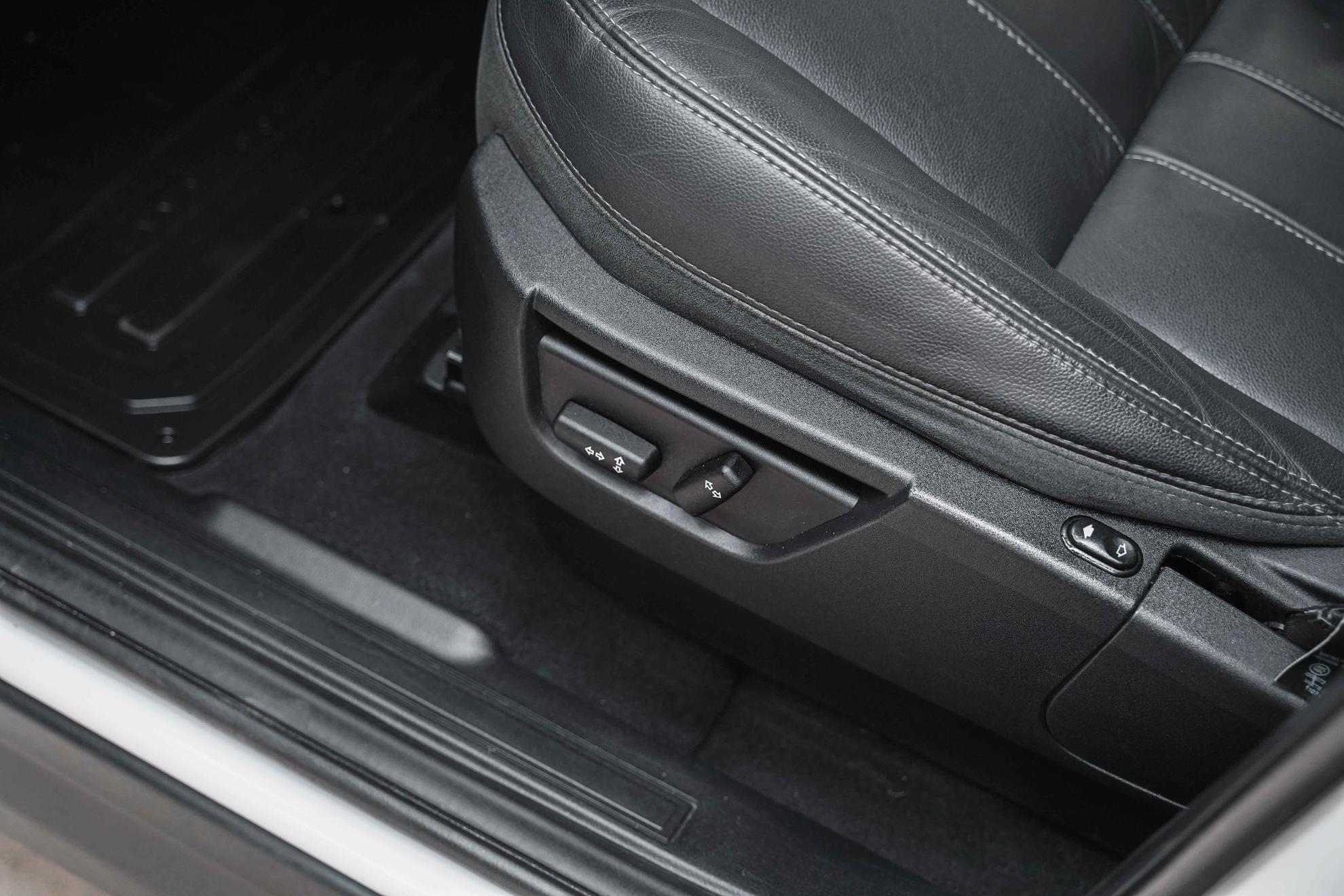 Land Rover Freelander 2014, белый, ДЦ Орехово