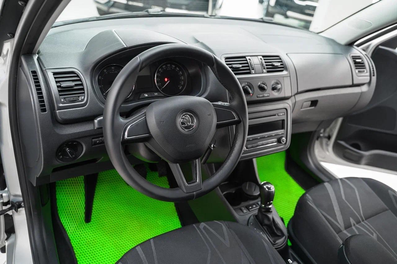 Skoda Fabia 2014, серый, ДЦ Орехово