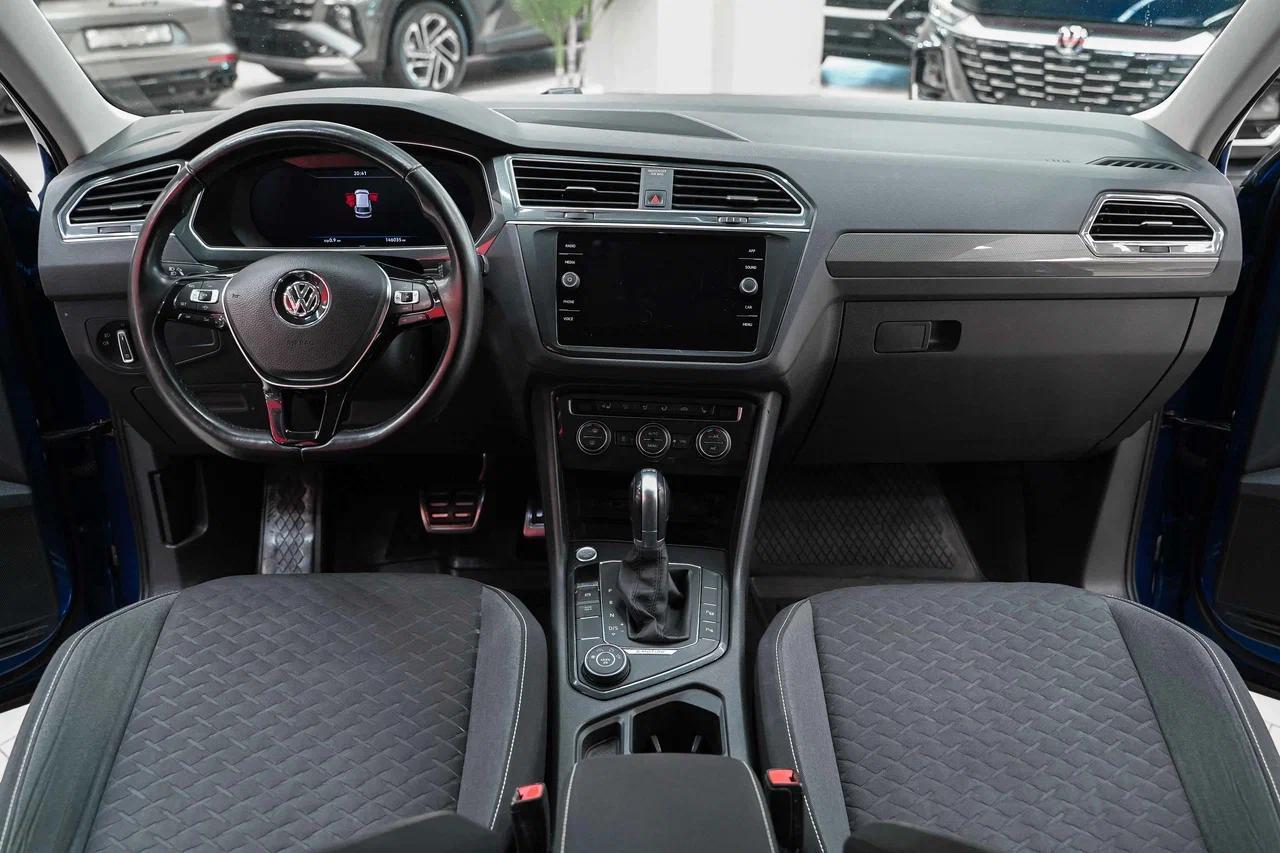 Volkswagen Tiguan 2018, синий, ДЦ Орехово