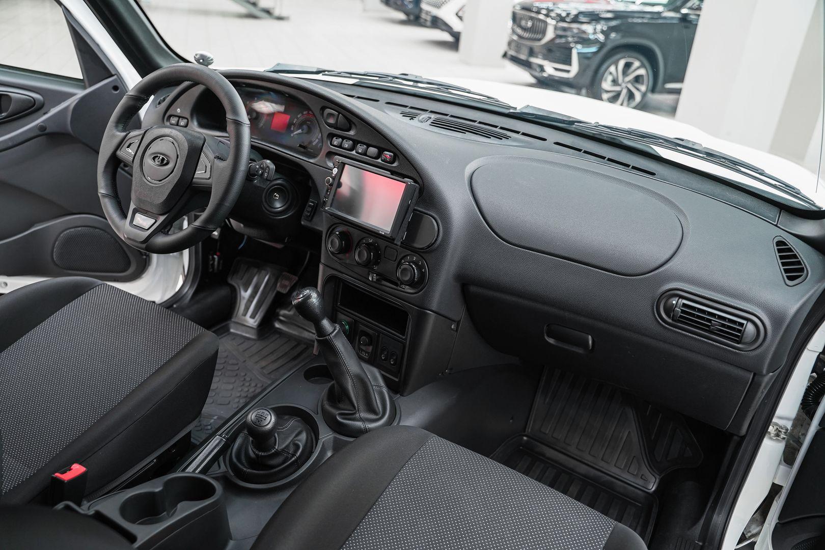 LADA (ВАЗ) Niva Travel 2024, белый, ДЦ Орехово