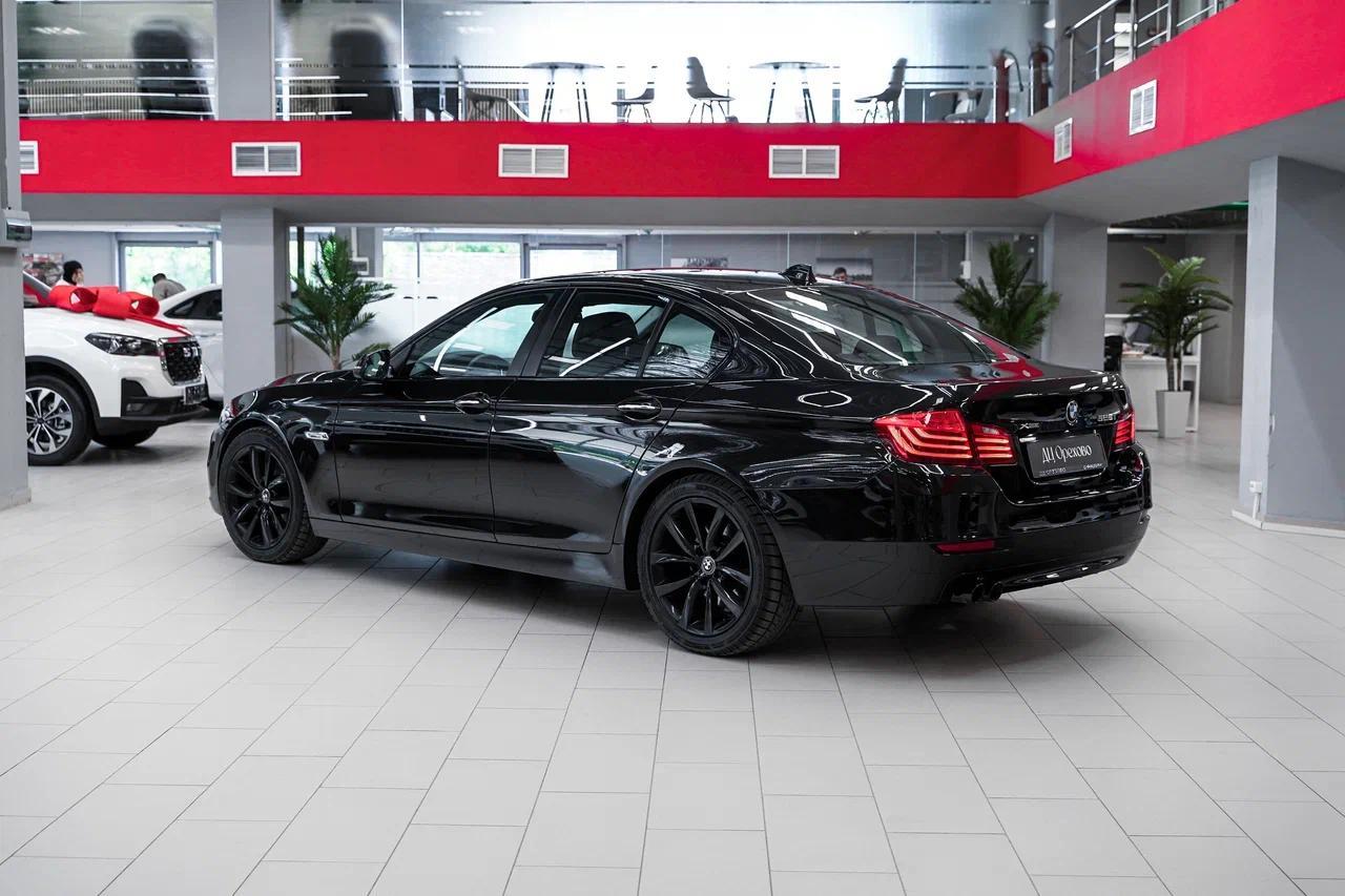 BMW 5 серии 2014, черный, ДЦ Орехово