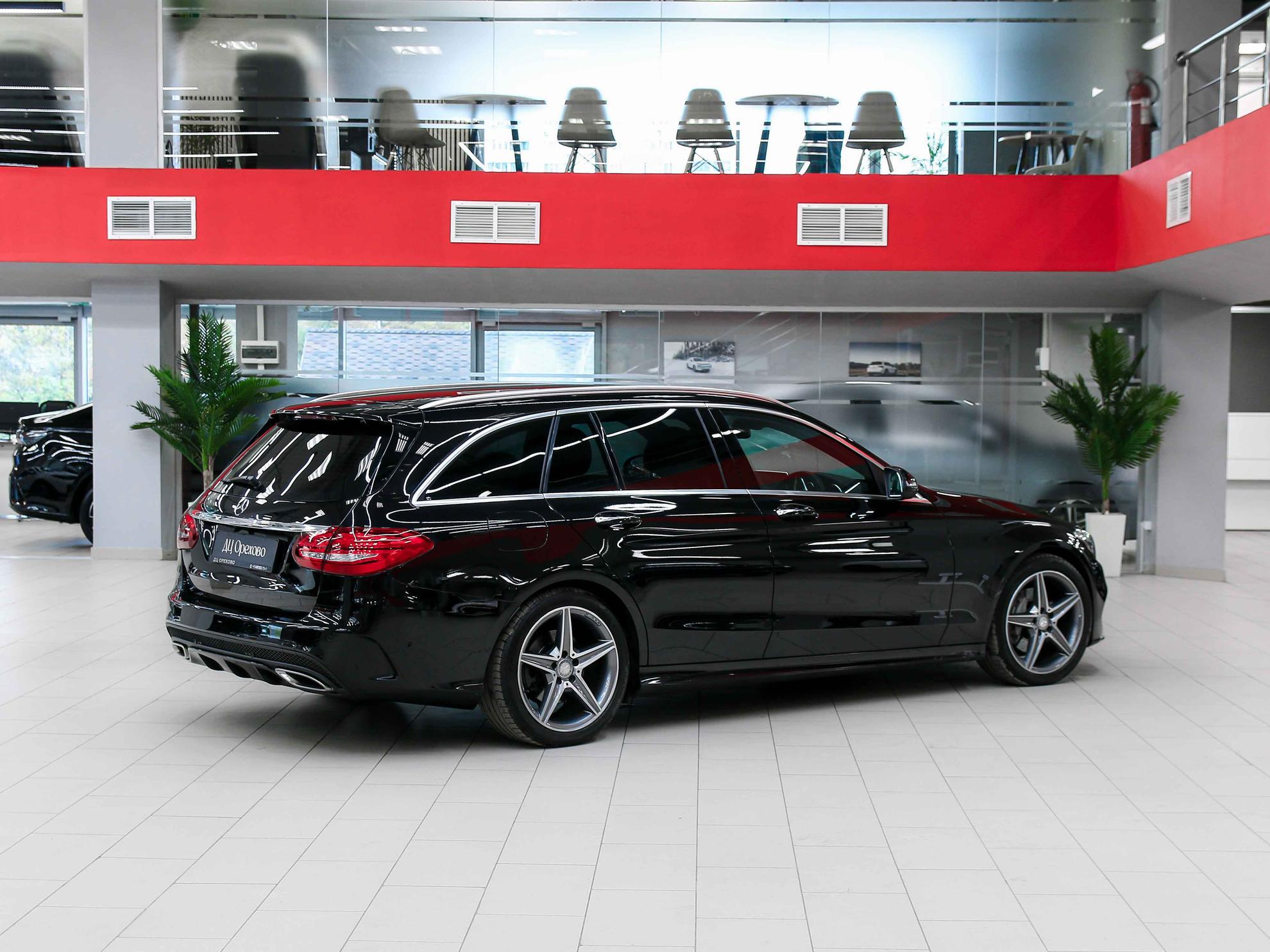 Mercedes-Benz C-Класс 2015, черный, ДЦ Орехово