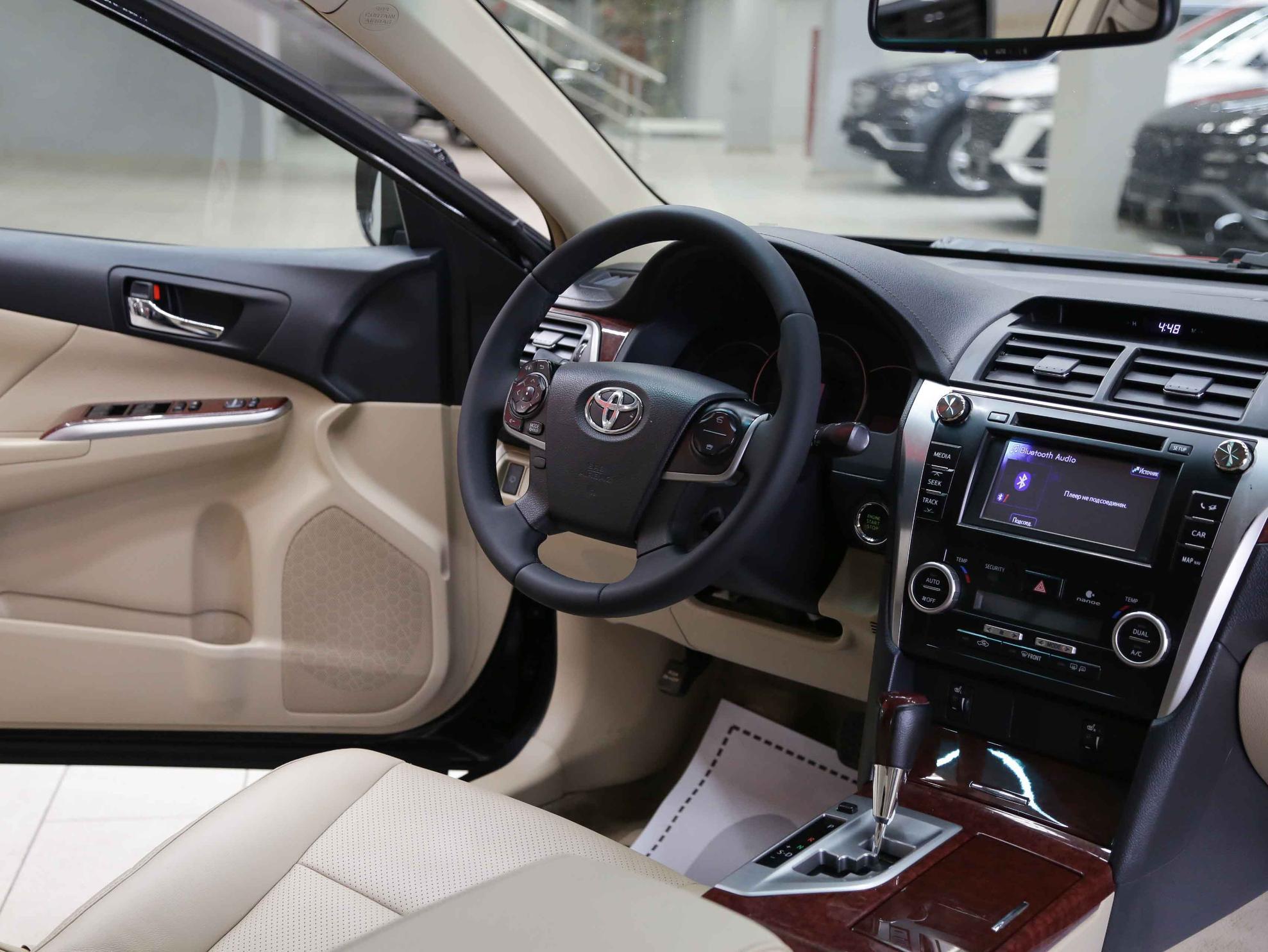 Toyota Camry 2014, черный, ДЦ Орехово